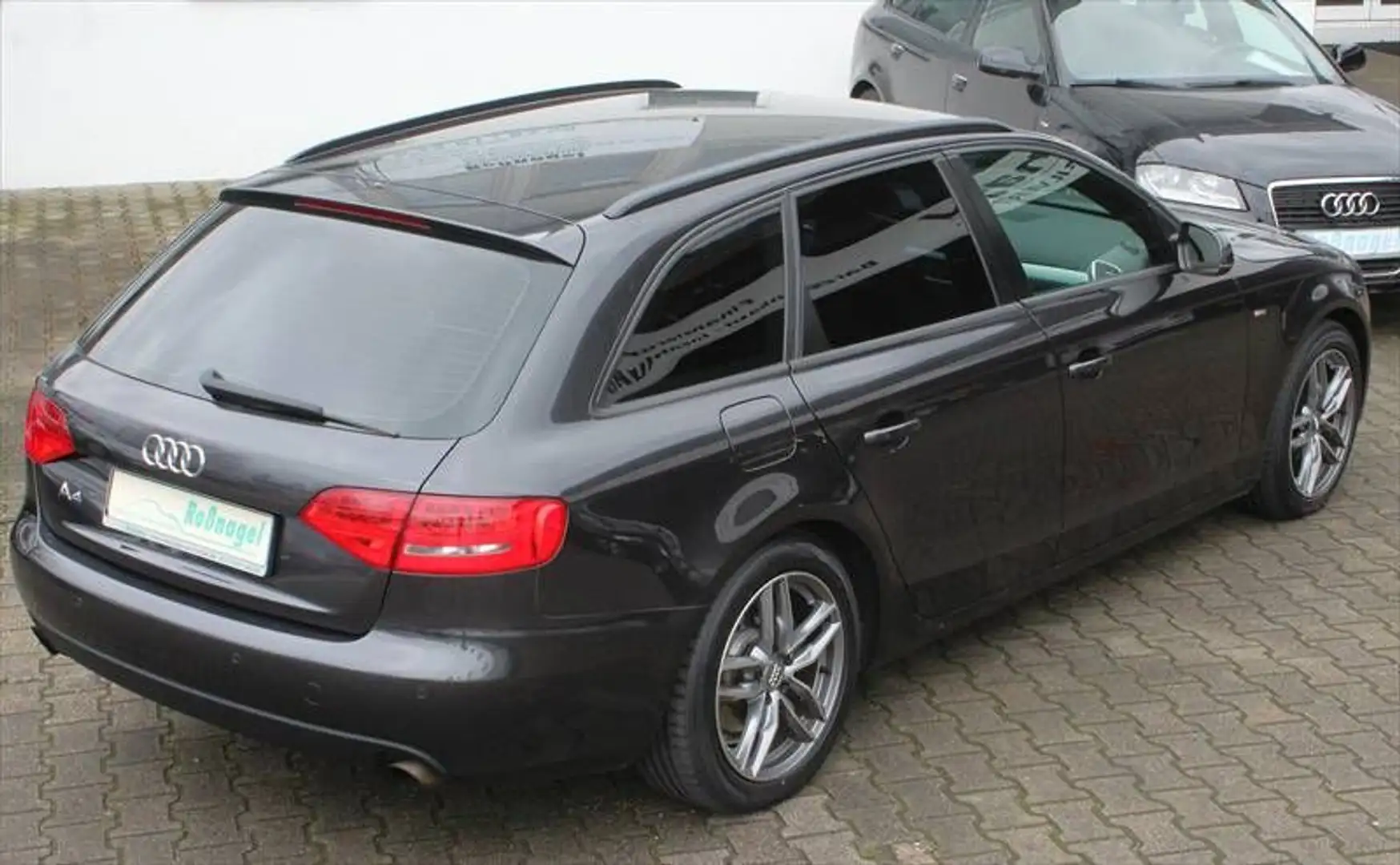 Audi A4 Avant TFSI S-Line Sportpaket Plus ÖLVERBRAUCH Schwarz - 2