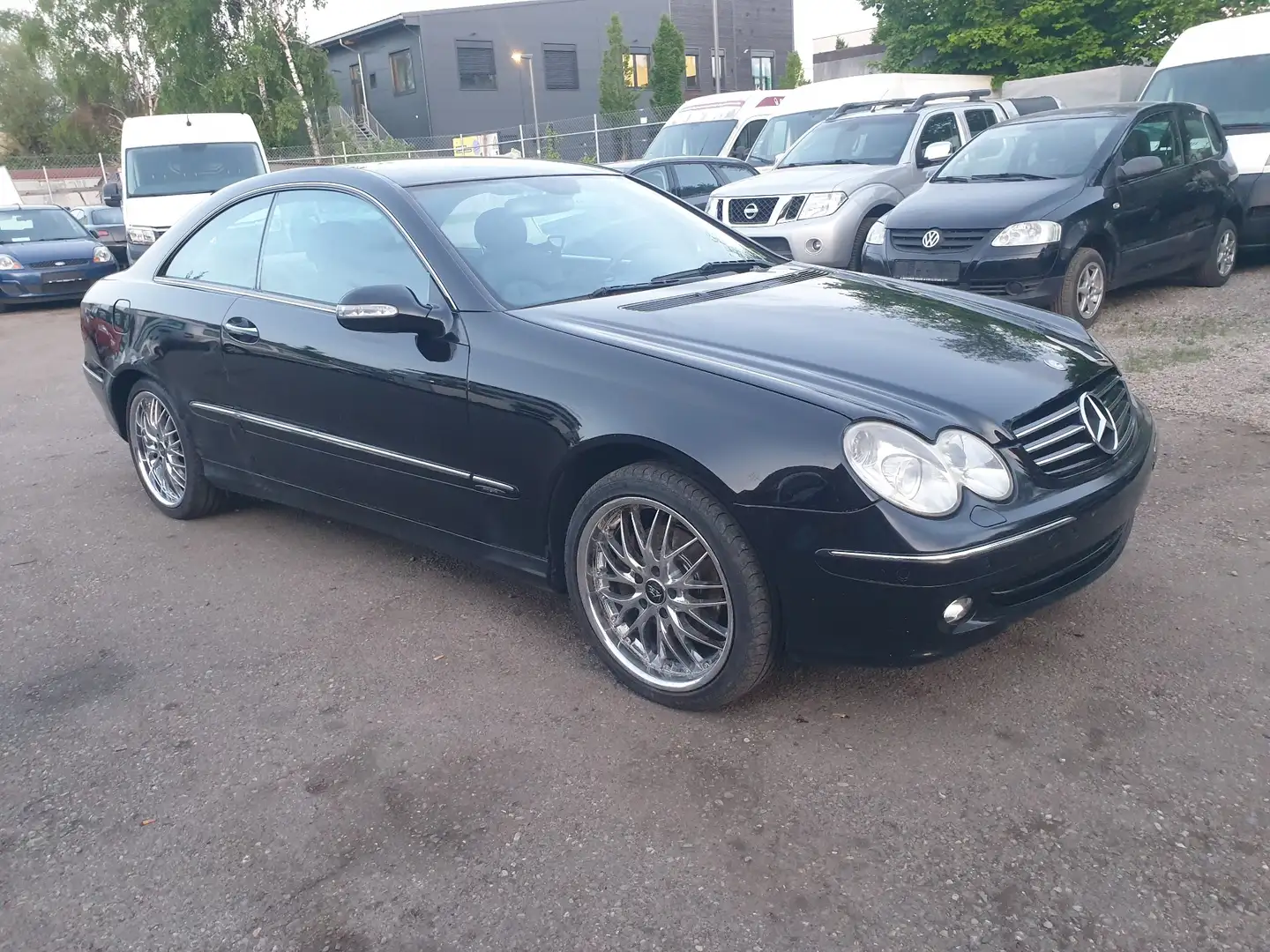 Mercedes-Benz CLK 270 Coupe CDI Avantgarde Siyah - 2