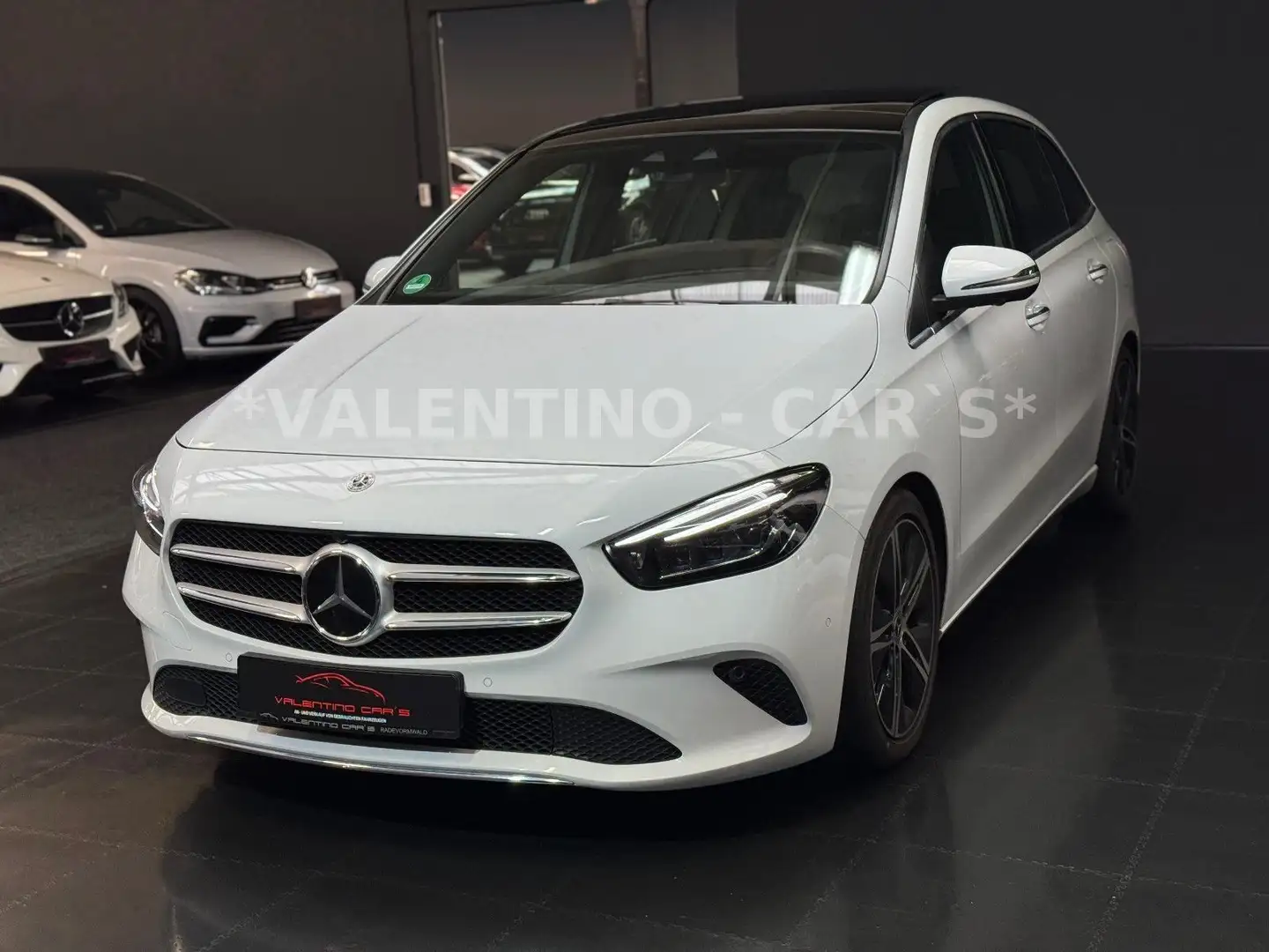 Mercedes-Benz B 220 B220 d 4Matic/Automatik/360°/Ahk/Pano/Navi/ACC Weiß - 2