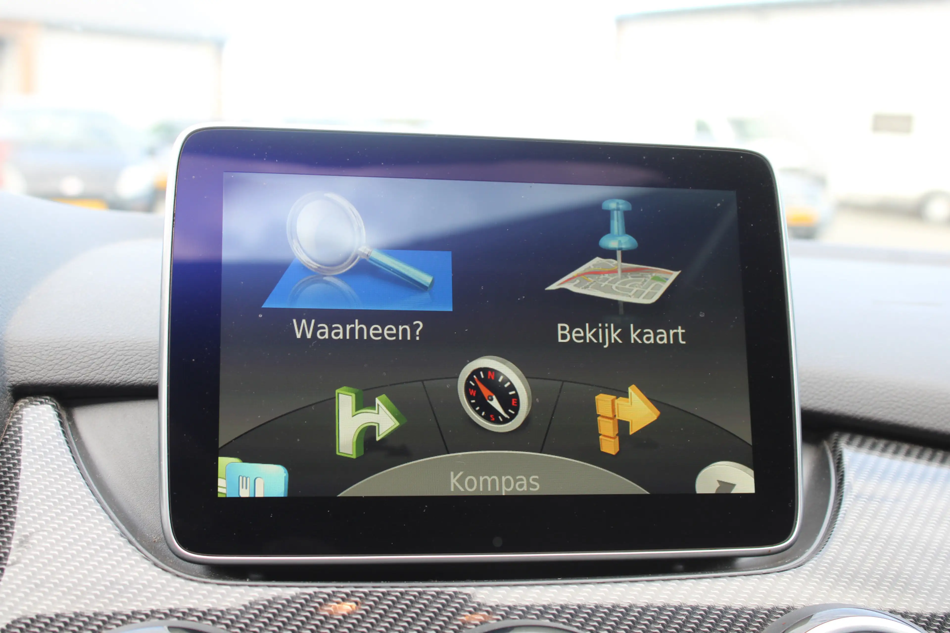 Mercedes-Benz B 180 AMG Night Edition Plus PANORAMADAK — photo 12