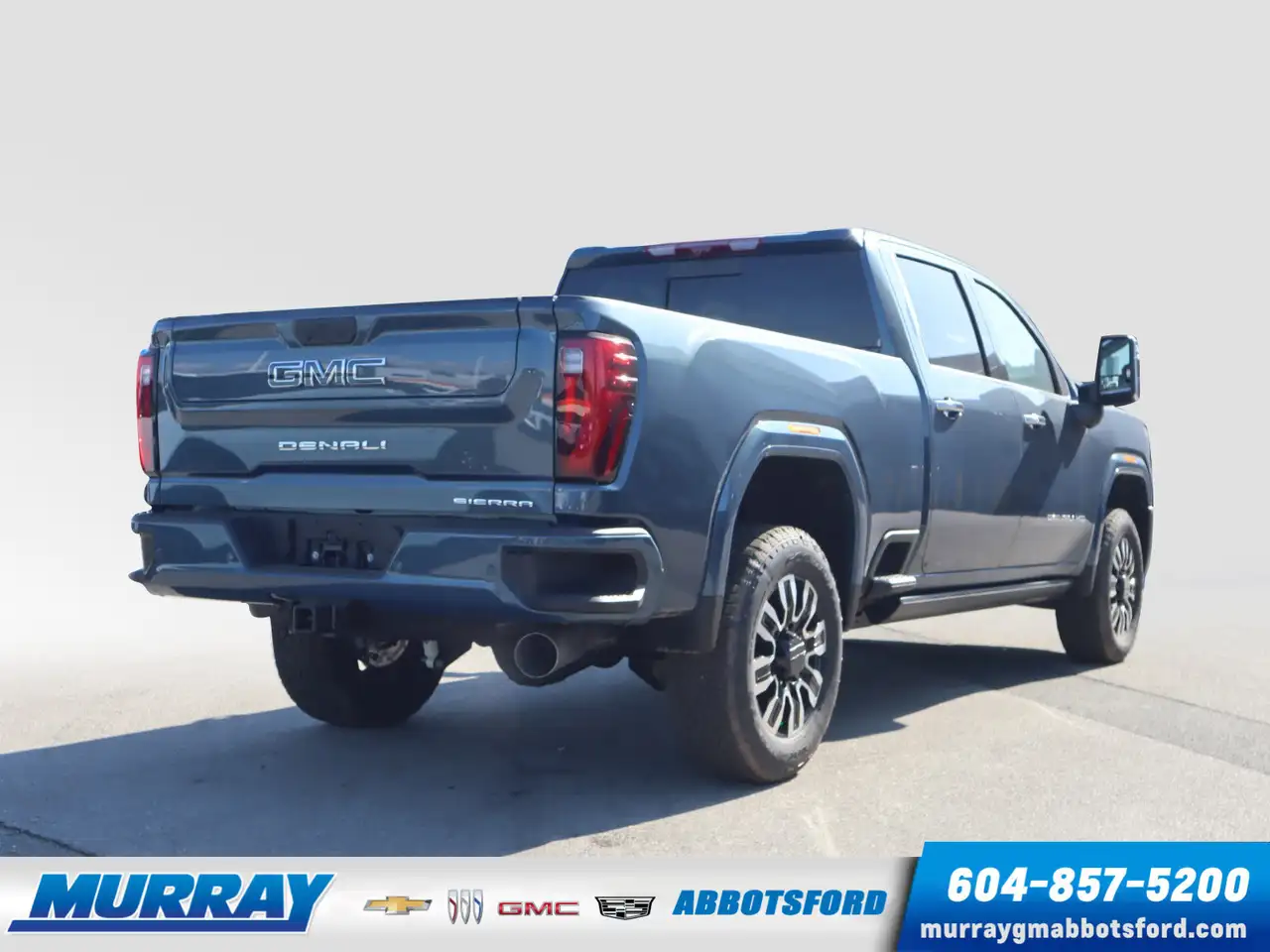 GMC Sierra 3500HD снимка GMC Sierra 3500HD