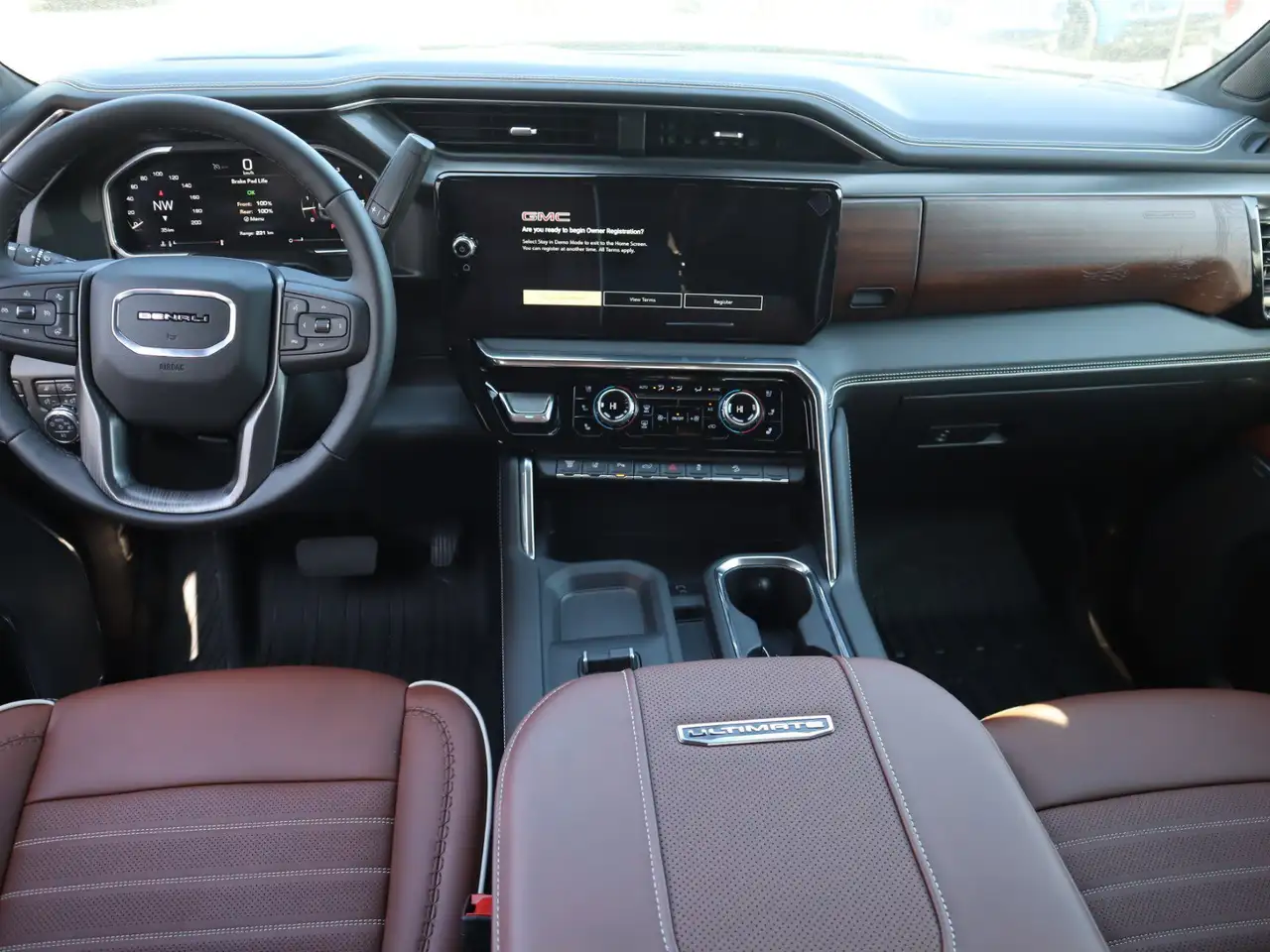 GMC Sierra 3500HD снимка GMC Sierra 3500HD