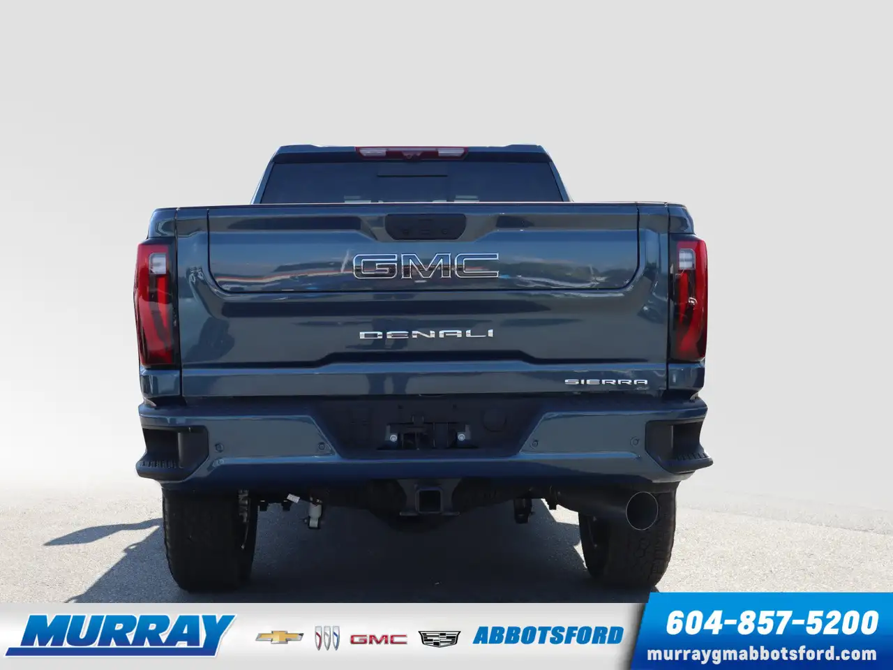 GMC Sierra 3500HD снимка GMC Sierra 3500HD
