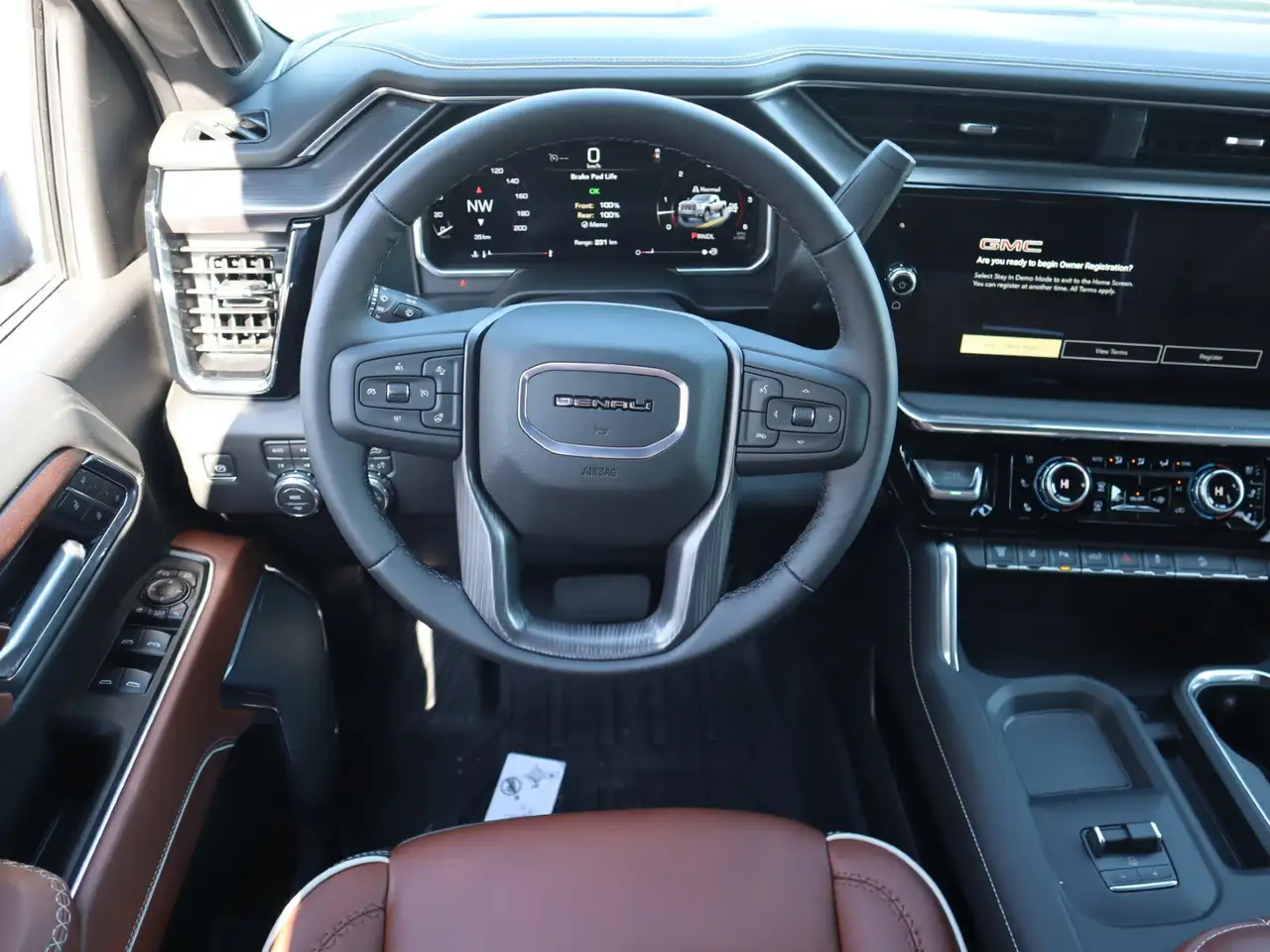 GMC Sierra 3500HD снимка GMC Sierra 3500HD