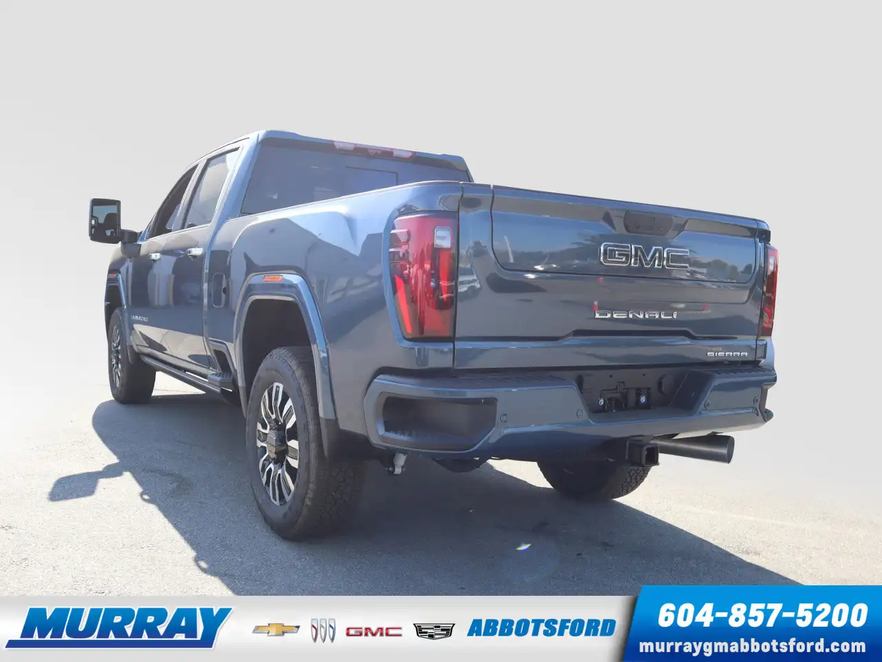 GMC Sierra 3500HD снимка GMC Sierra 3500HD