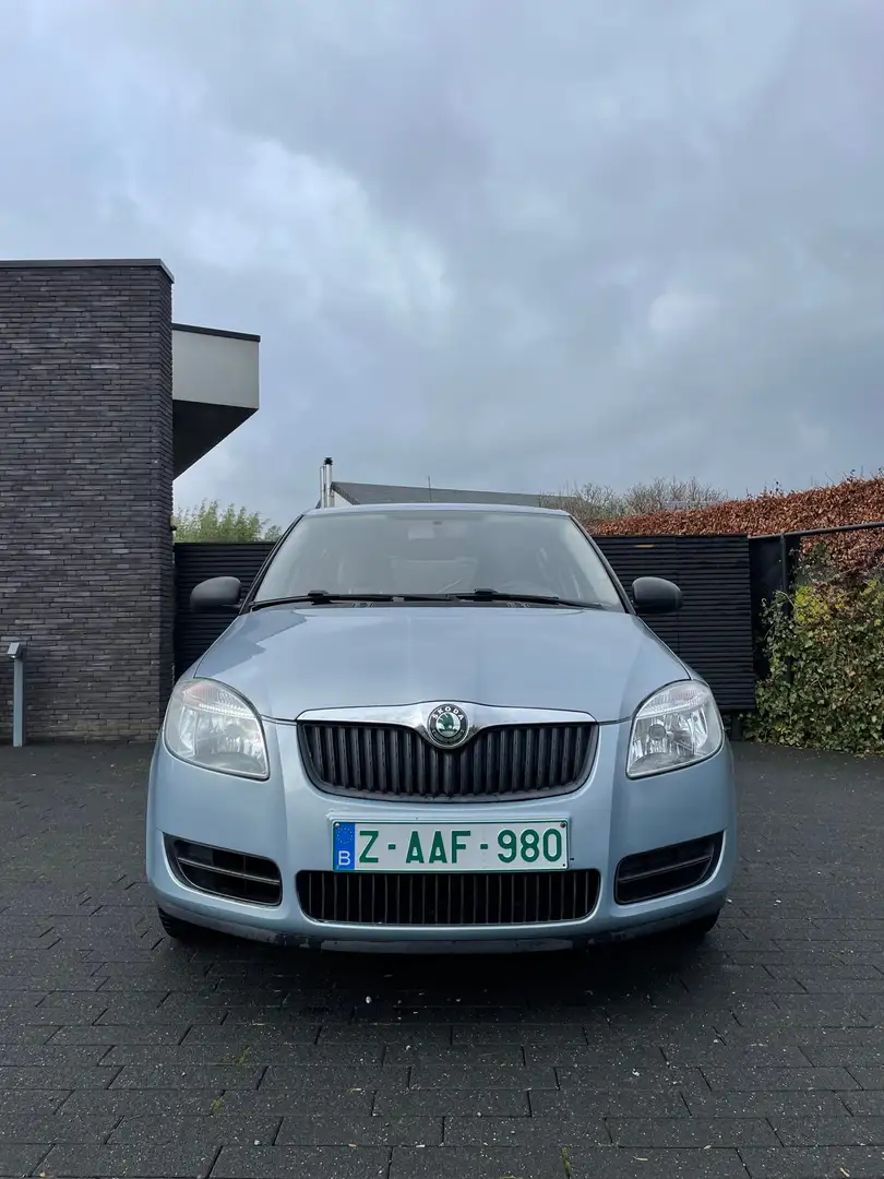 Skoda Fabia 1.2i Bleu - 2