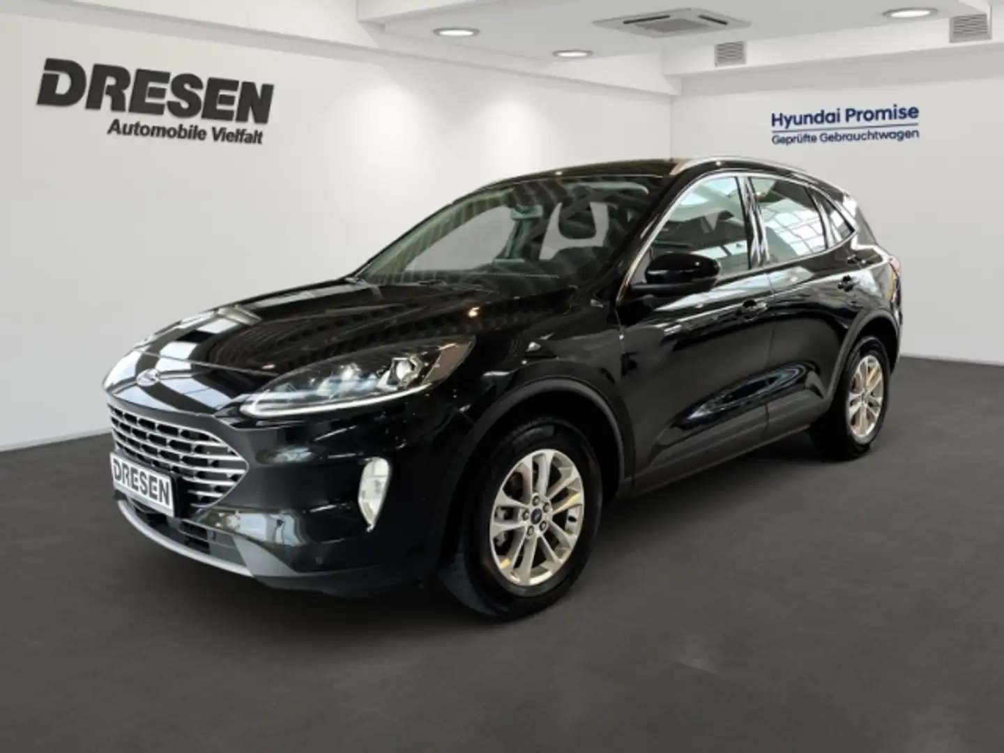 Ford Kuga Hybrid Titanium 2.5 FHEV AWD+abnhembare AHK.+HUD Zwart - 1