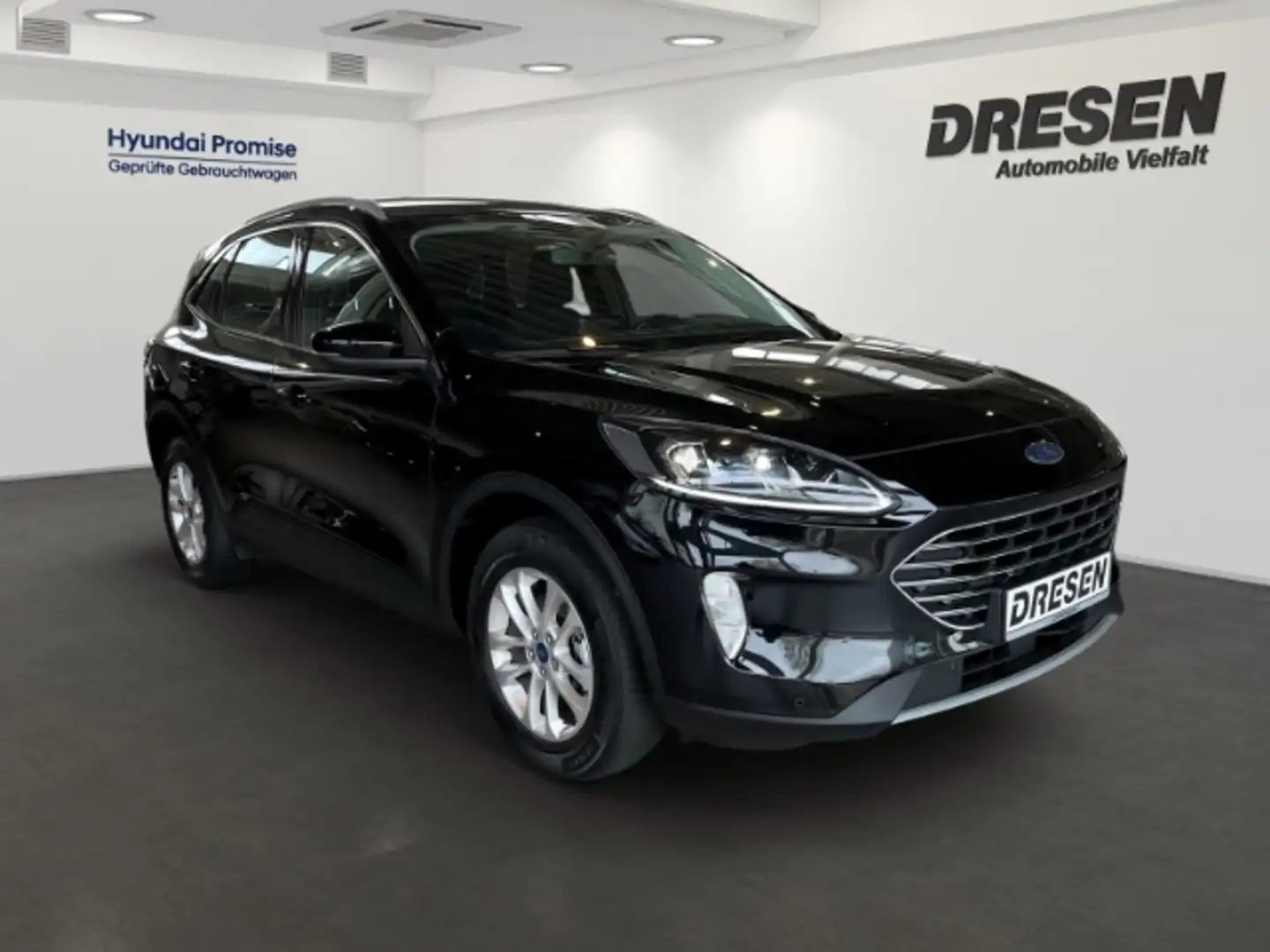 Ford Kuga Hybrid Titanium 2.5 FHEV AWD+abnhembare AHK.+HUD Zwart - 2