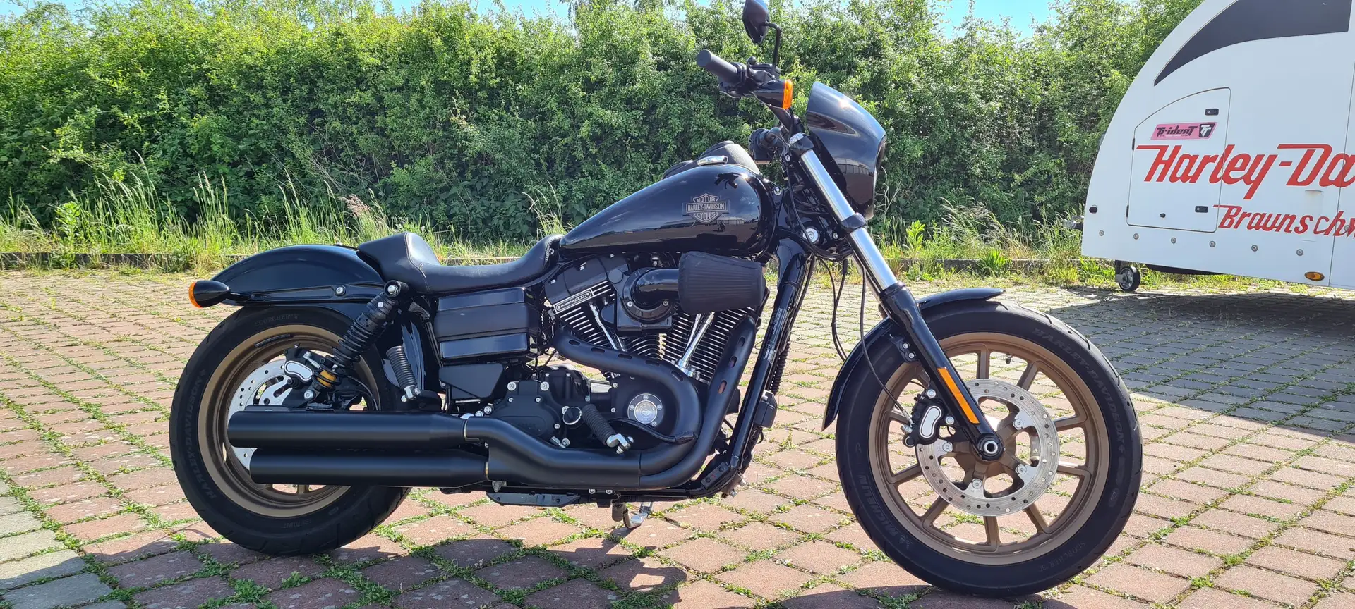 Harley-Davidson Dyna Low Rider S 2017 FXDLS 110 Černá - 1