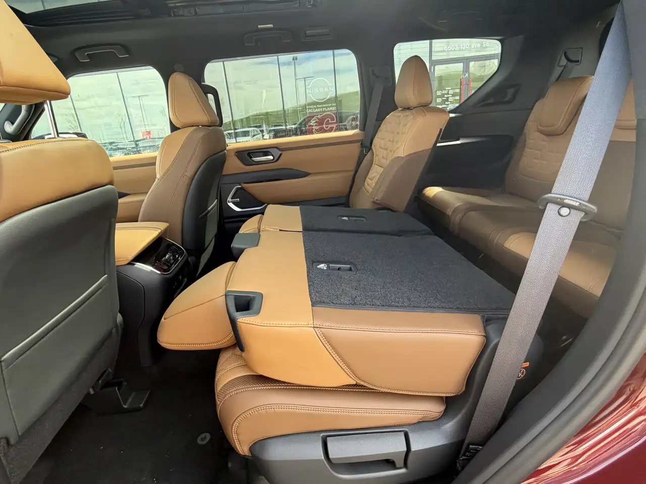 Nissan Armada снимка Nissan Armada