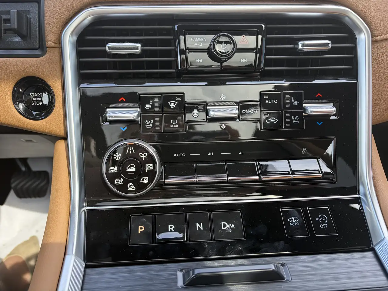 Nissan Armada снимка Nissan Armada