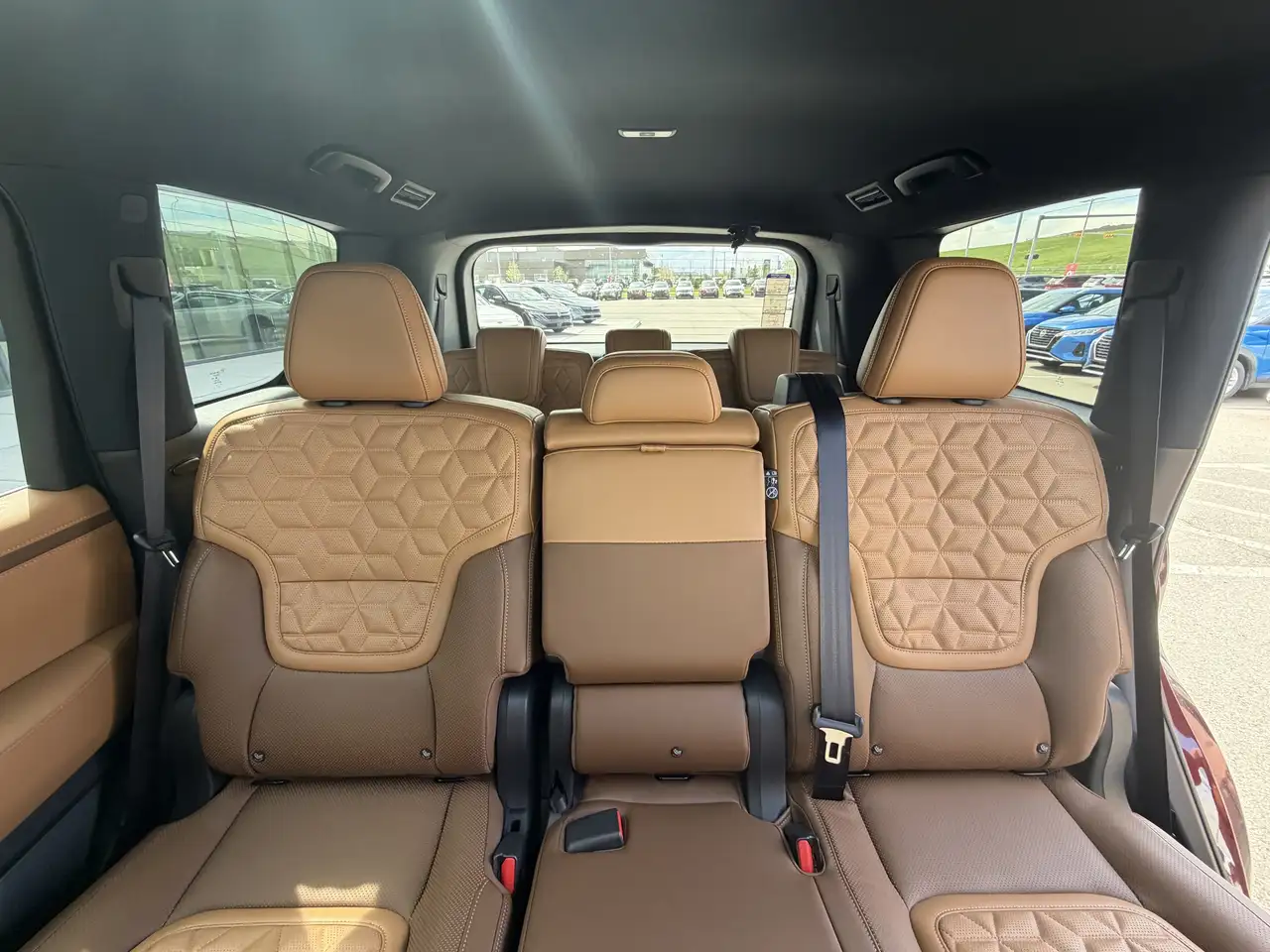 Nissan Armada снимка Nissan Armada