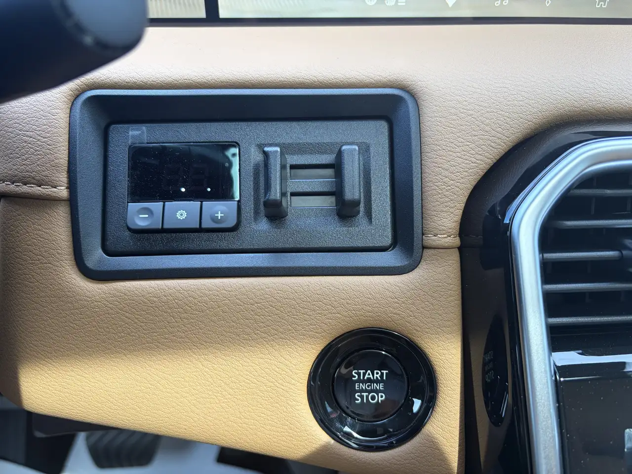 Nissan Armada снимка Nissan Armada