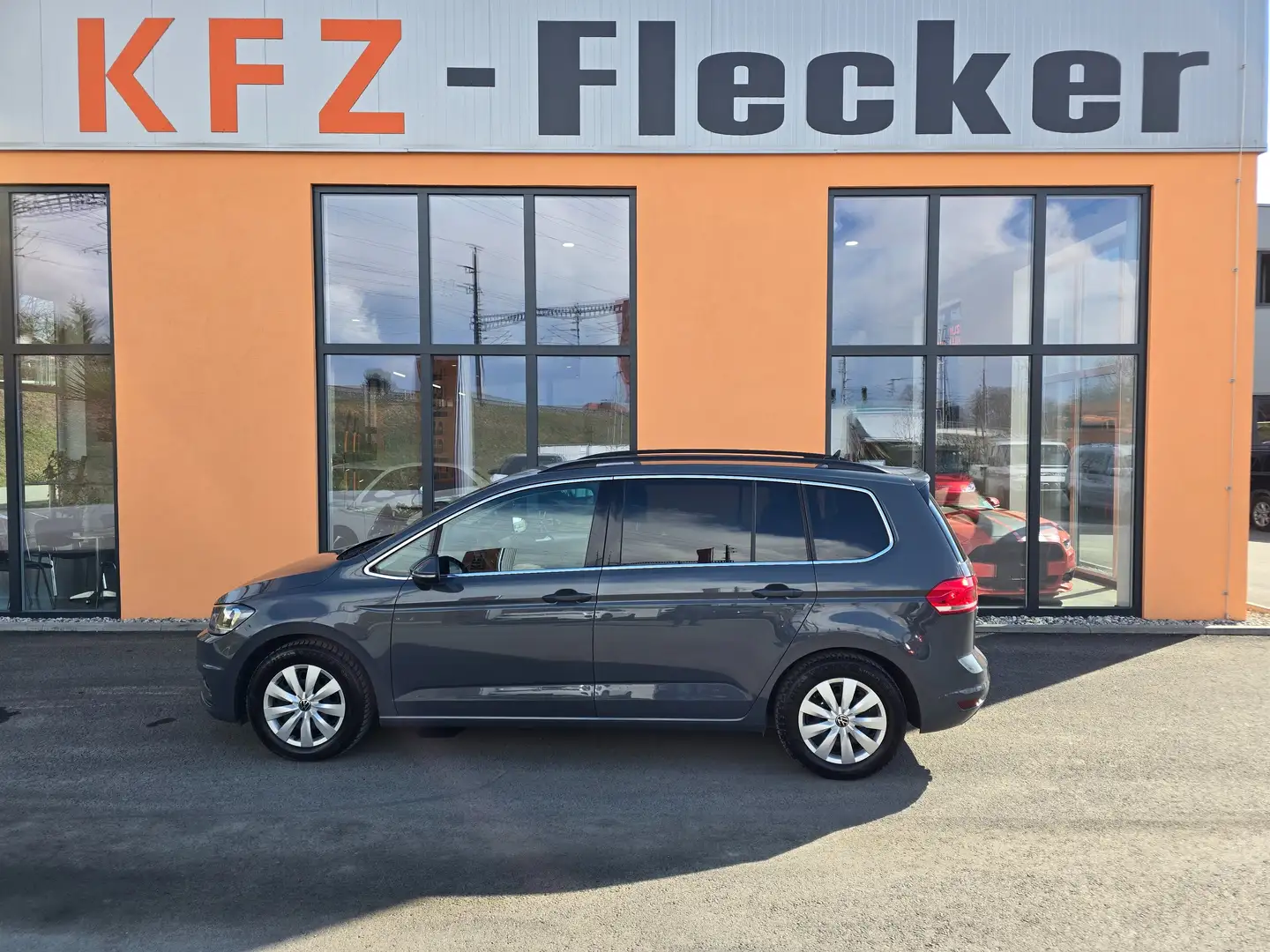 Volkswagen Touran Comfortline DSG BMT/Start-Stopp Grau - 2