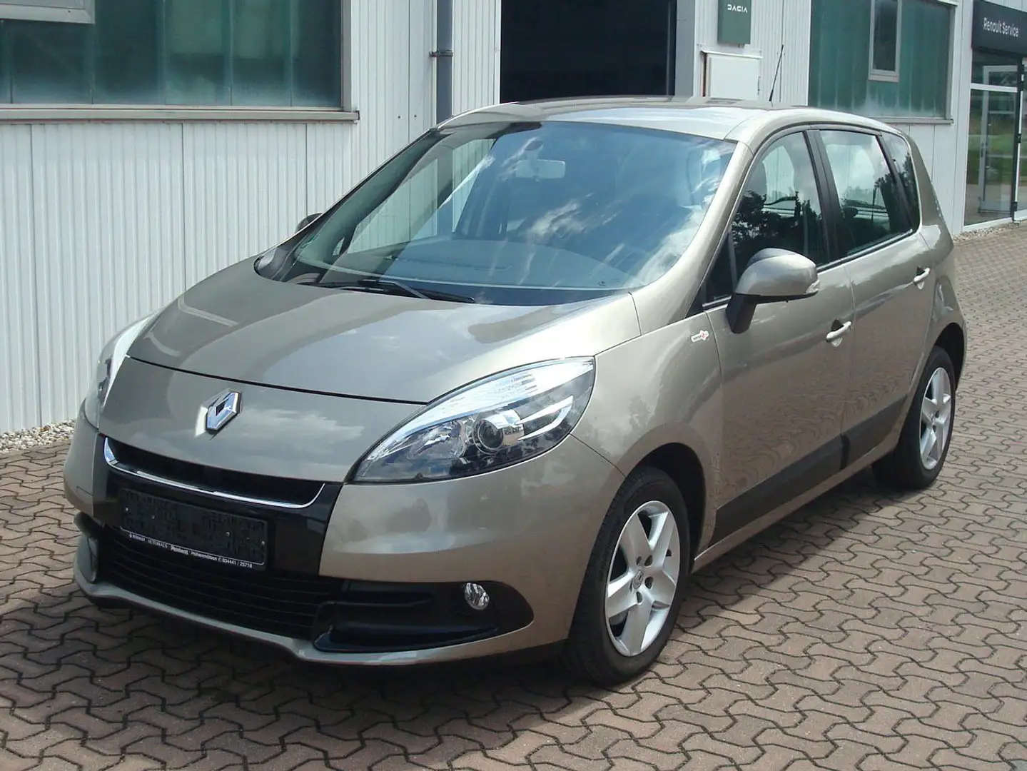 Renault Scenic 1.6 16V 110 TomTom Edition Maro - 1