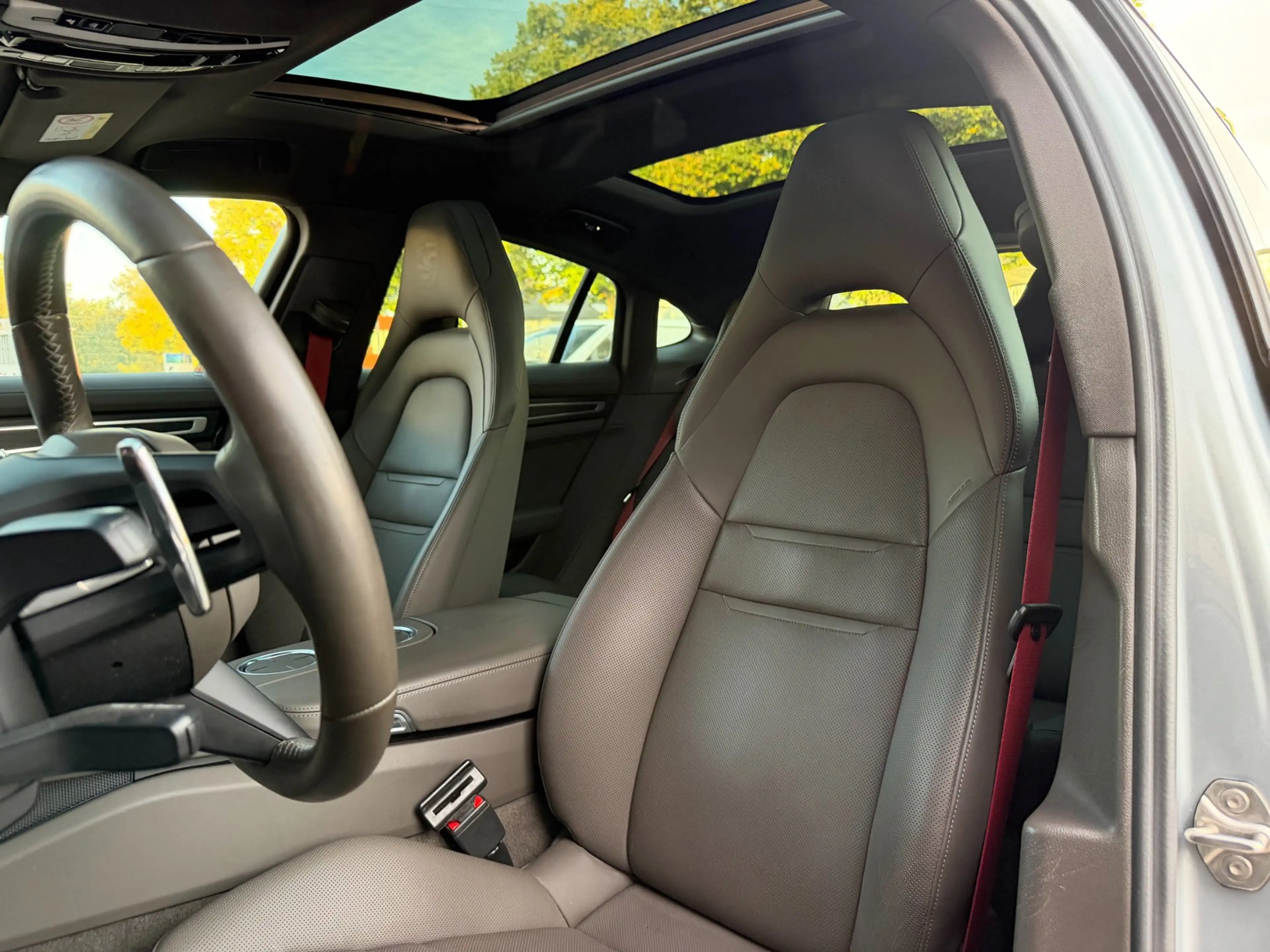 Porsche Panamera 4 E-Hybrid Platinum Edition| 462 PK |Pano | BOSE | — photo 7