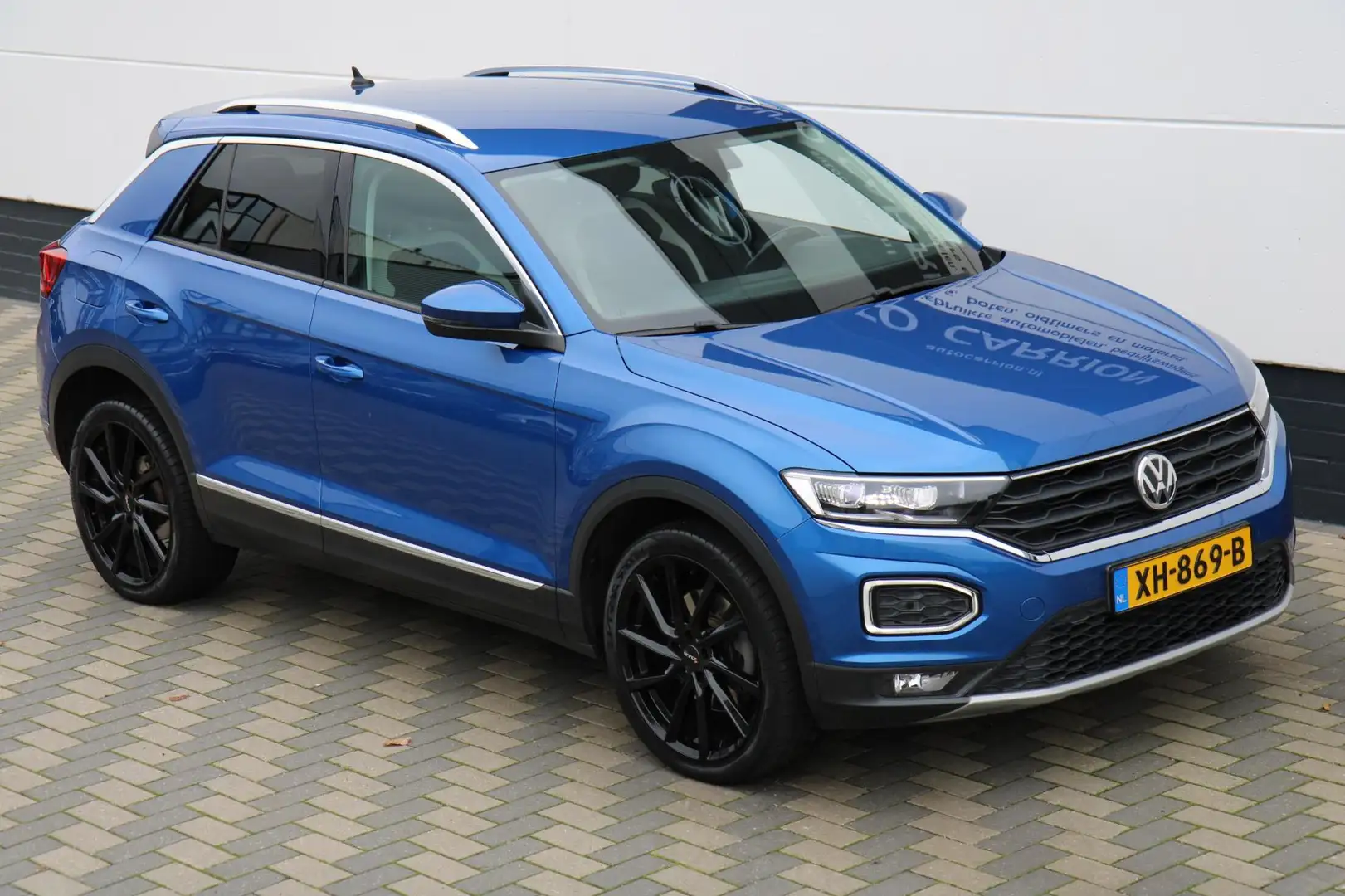Volkswagen T-Roc 1.5 TSI Sport 150PK Carplay LED Trekhaak !! Blauw - 1