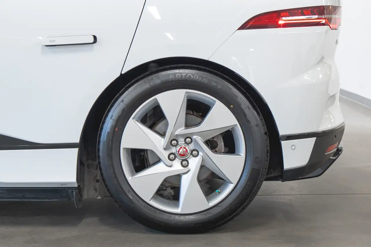 Jaguar I-Pace снимка Jaguar I-Pace