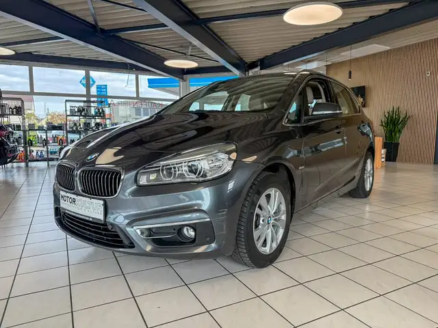 BMW 220 i Active Tourer | Luxury Line | LED | Navi