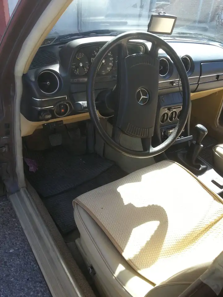 Mercedes-Benz 200 w123, foto 7