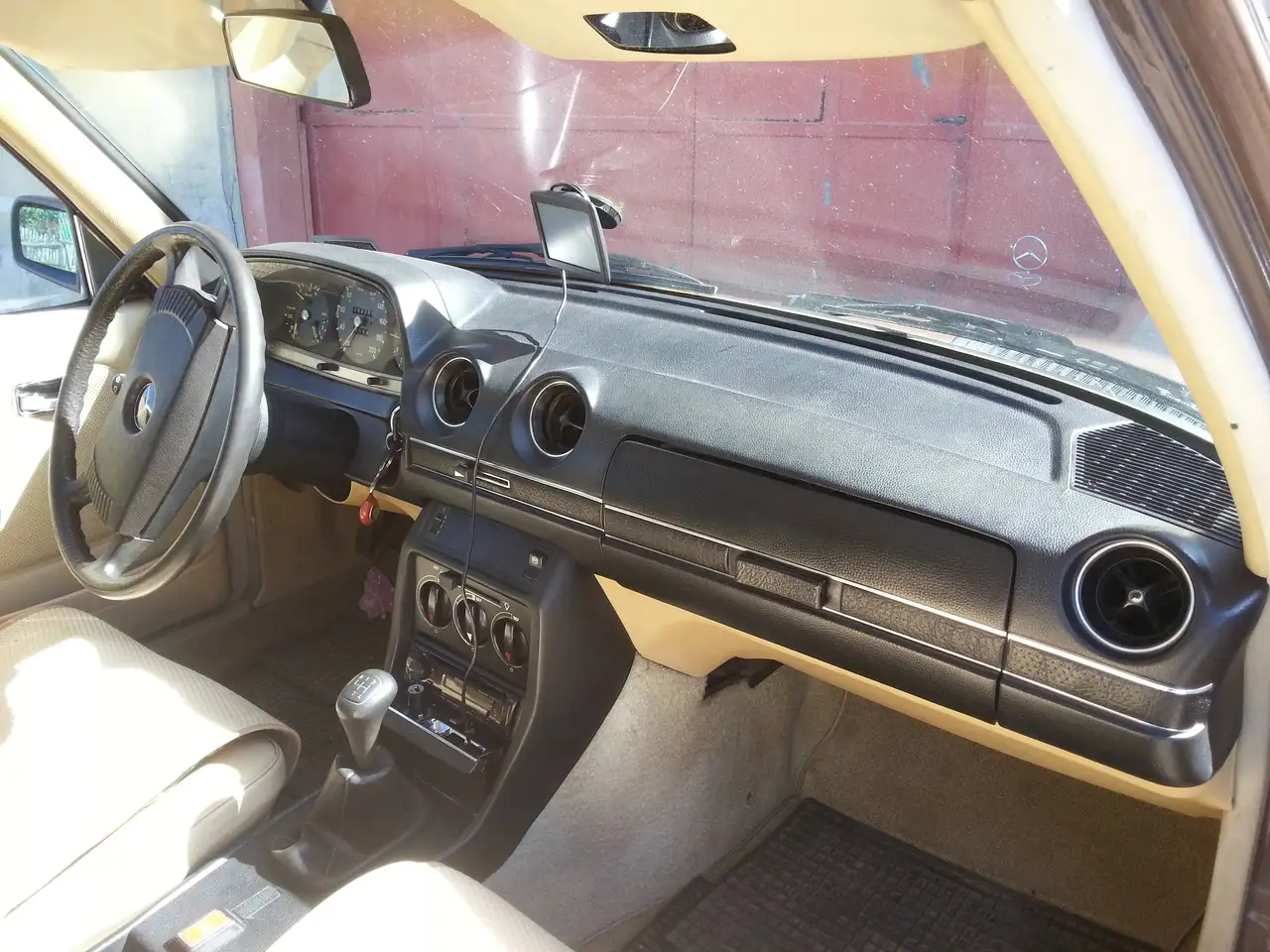 Mercedes-Benz 200 w123, foto 5
