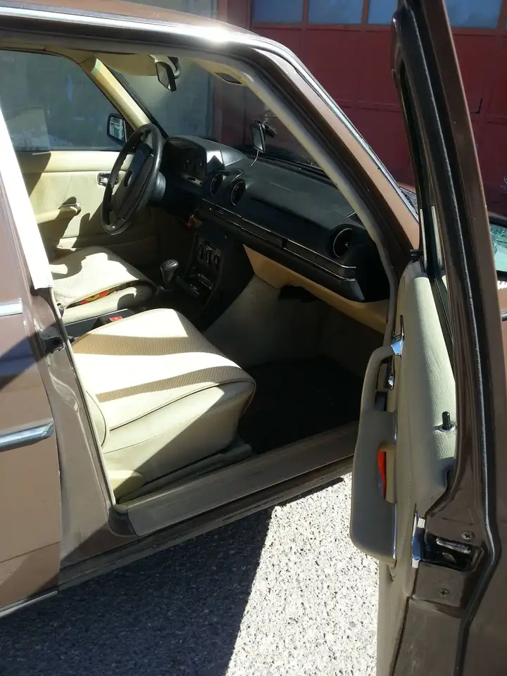 Mercedes-Benz 200 w123, foto 6
