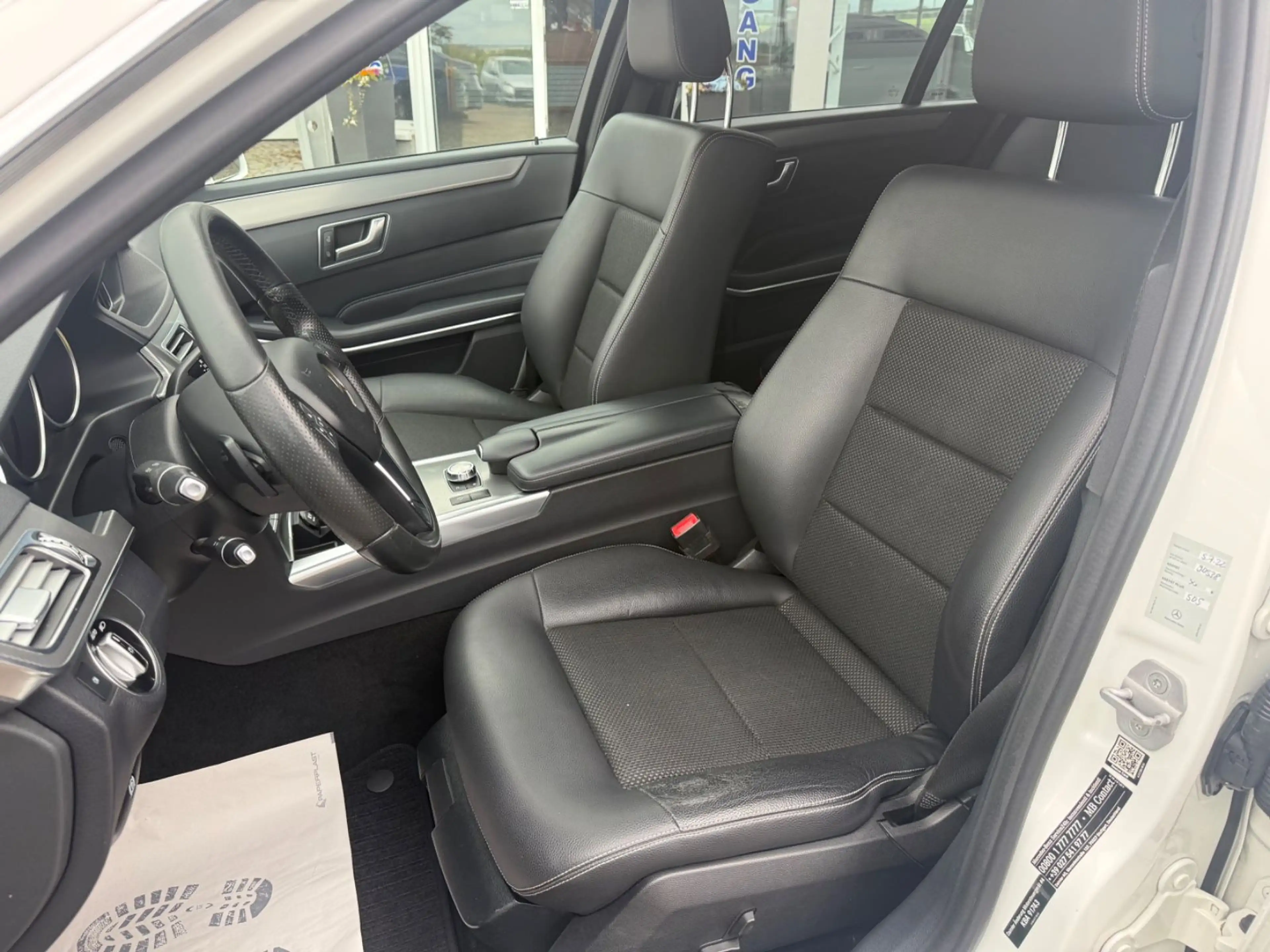 Mercedes-Benz E 250 E T-Modell E 250 BlueTec 4Matic E-Heck — photo 8