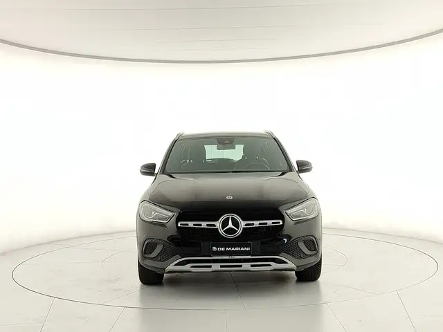 Mercedes-Benz Gla view 8