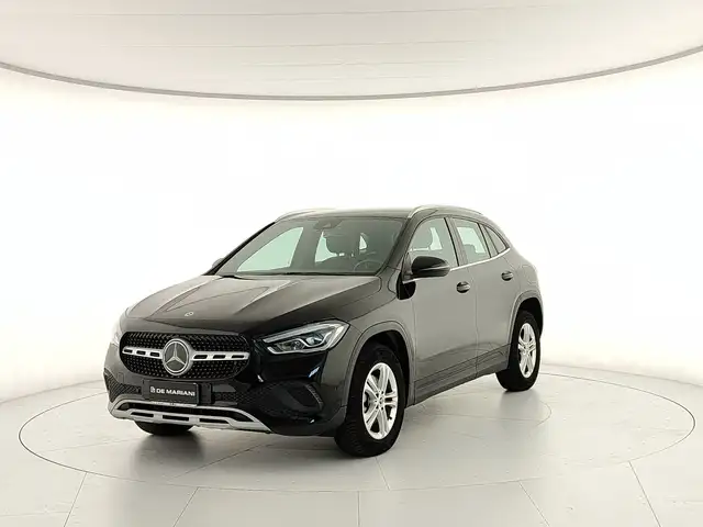 Mercedes-Benz Gla main image