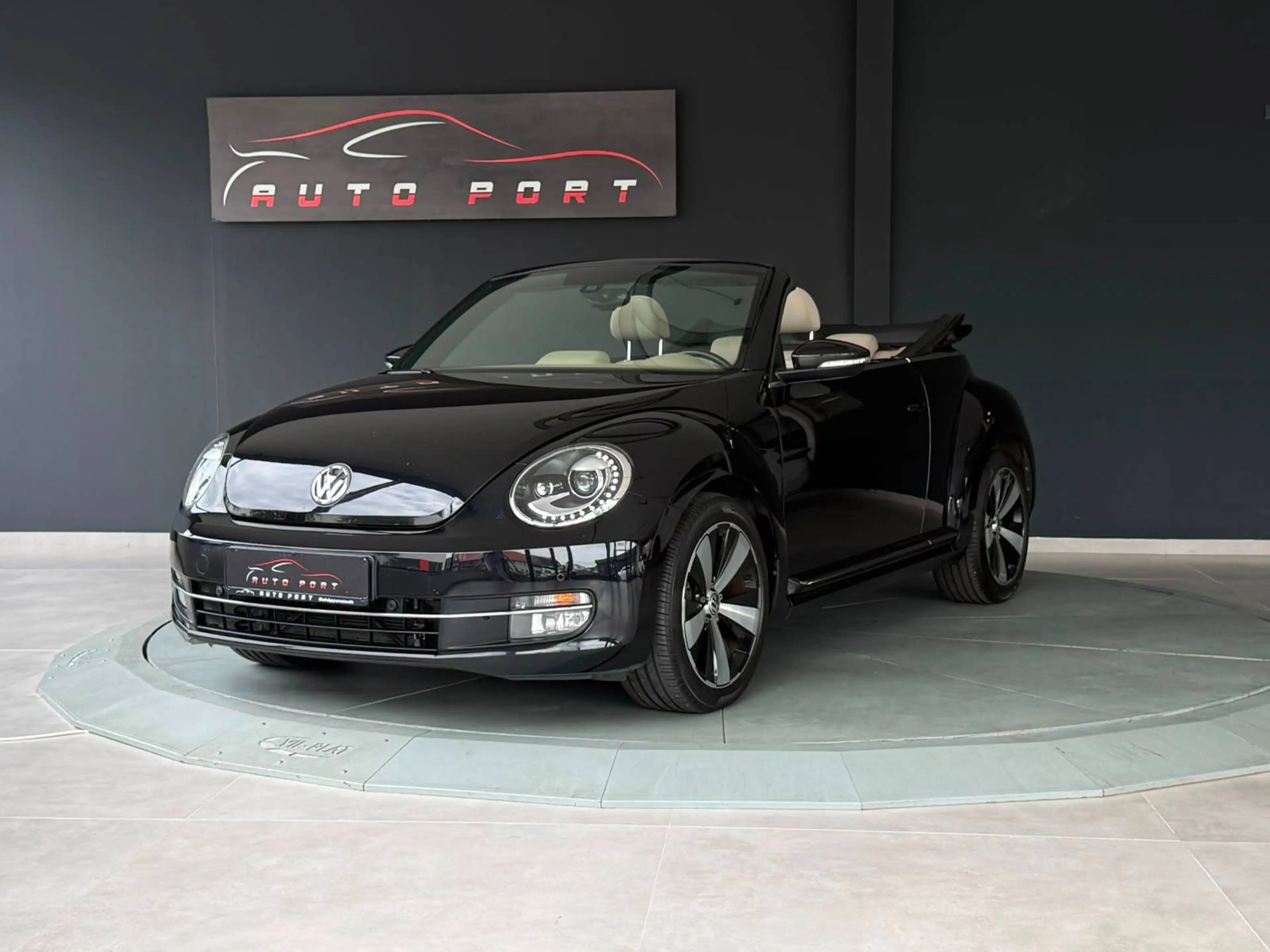 Volkswagen Beetle 1,6 TDI Design *BI-XENON*NAVI*TEMP*PDC*