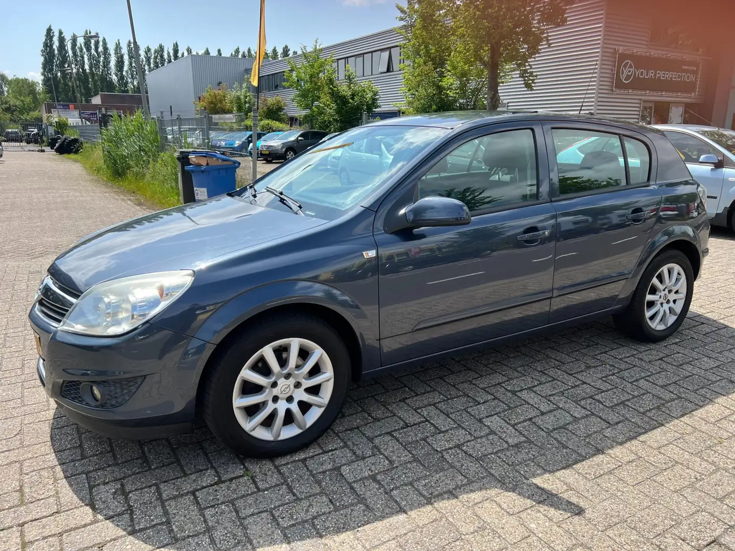 Opel Astra 1.6 Temptation - AIRCO - CRUISE - APK 11-06-2025 ! Gris - 2