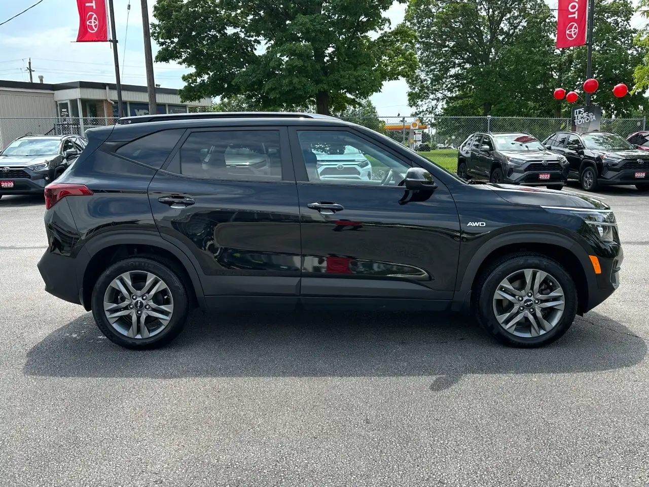 Kia Seltos photo Kia Seltos