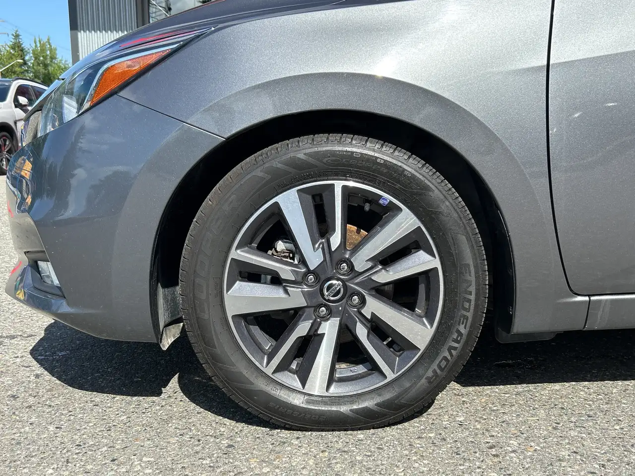 Nissan Versa снимка Nissan Versa