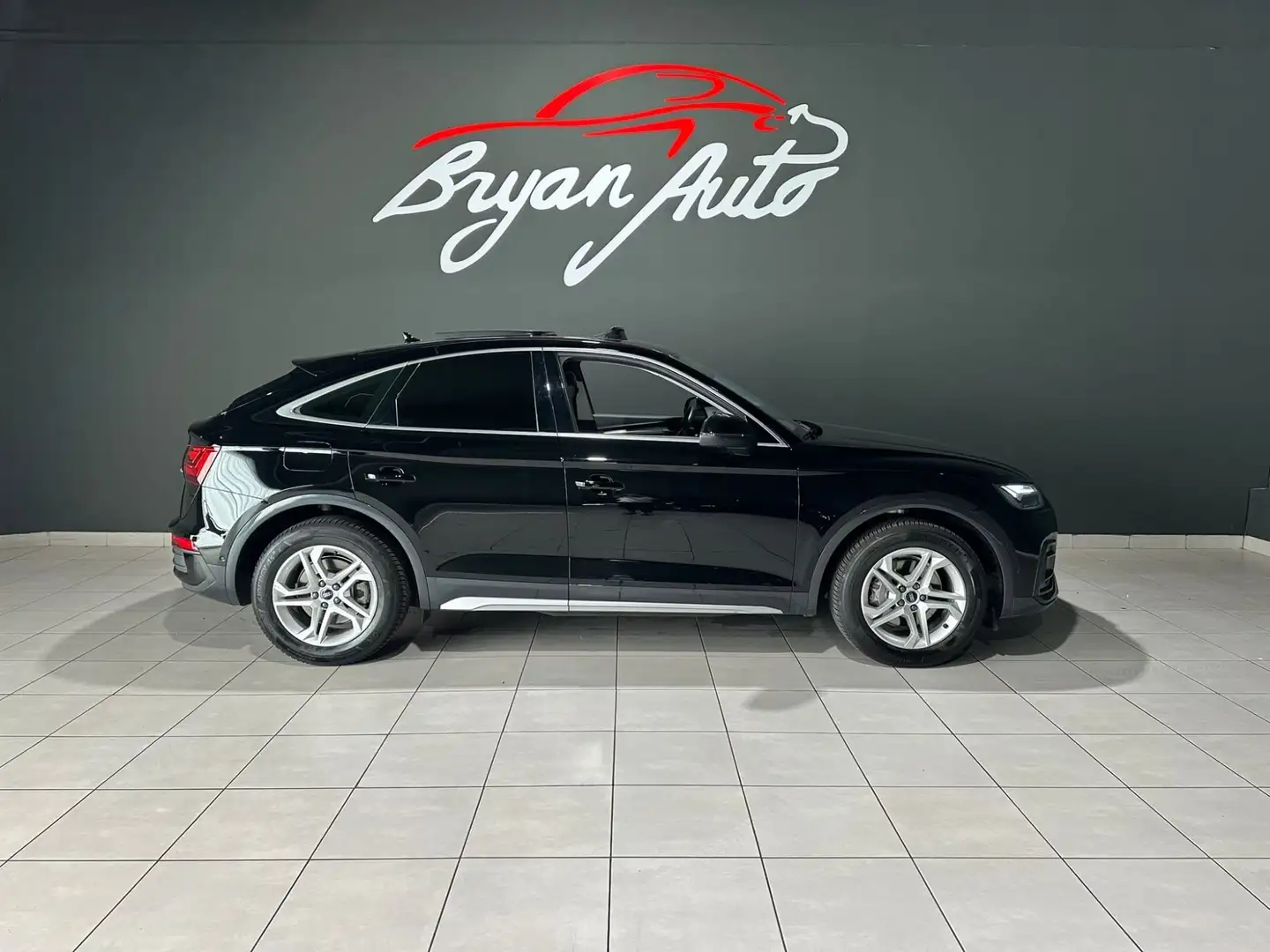 Audi Q5 Sportback 35 2.0 tdi mhev 12V s-tronic - 1