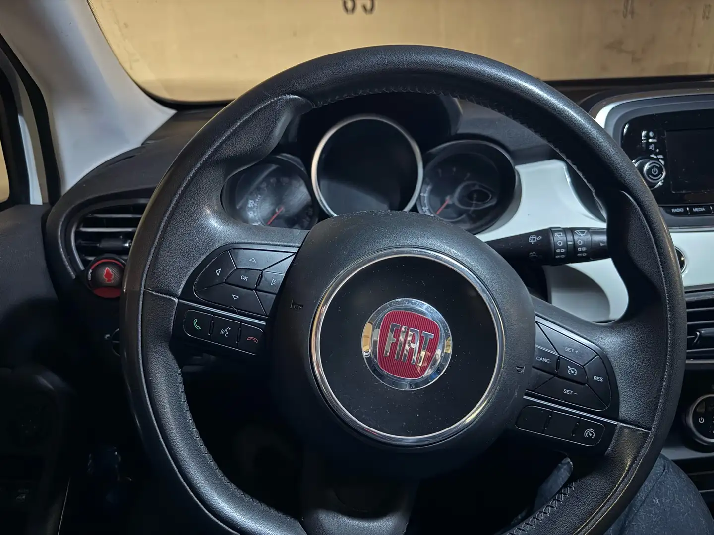 Fiat 500X 1.4 m-air Pop Star 4x2 140cv Weiß - 2