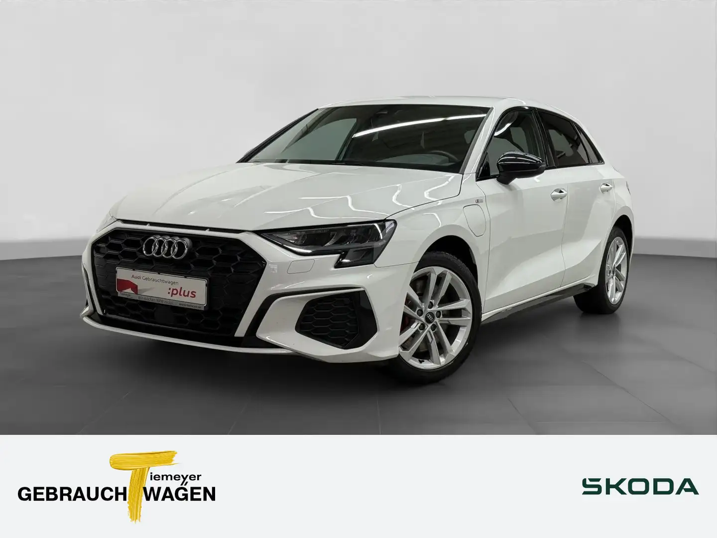 Audi A3 45 TFSI e S LINE NAVI KAMERA LM Wit - 1