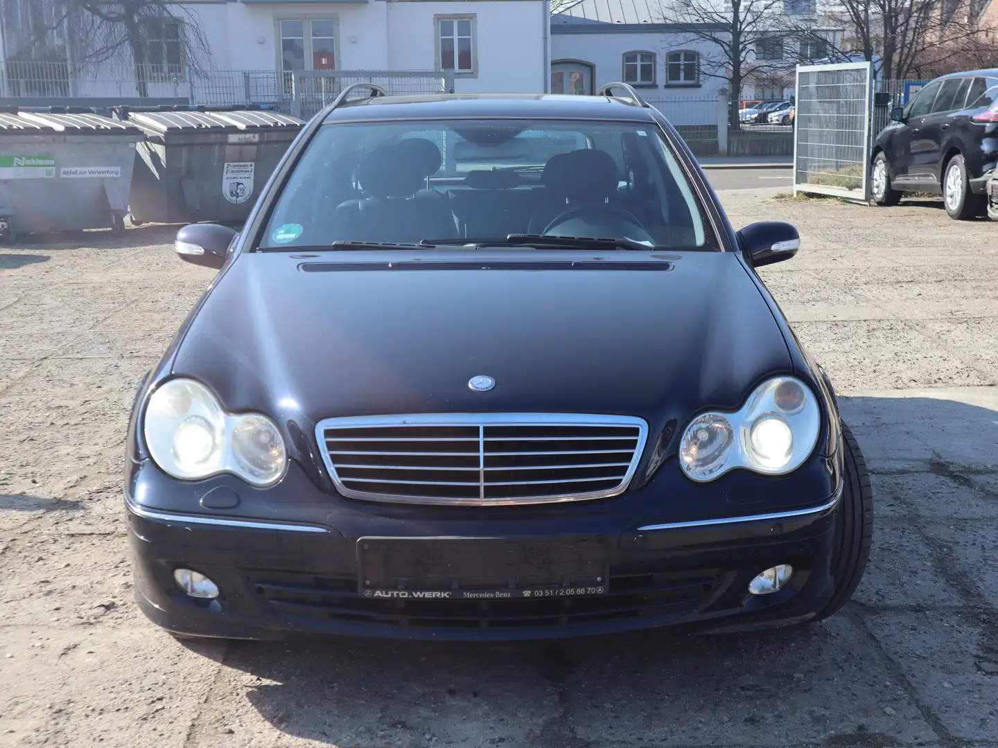 Mercedes-Benz C 320 (203.264)  3,2 Ltr. - 160 kW V6 18V KAT Azul - 2