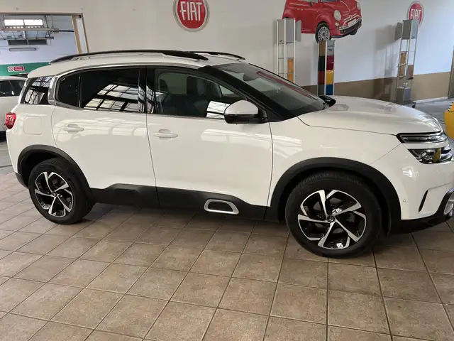 Citroen C5 Aircross view 2