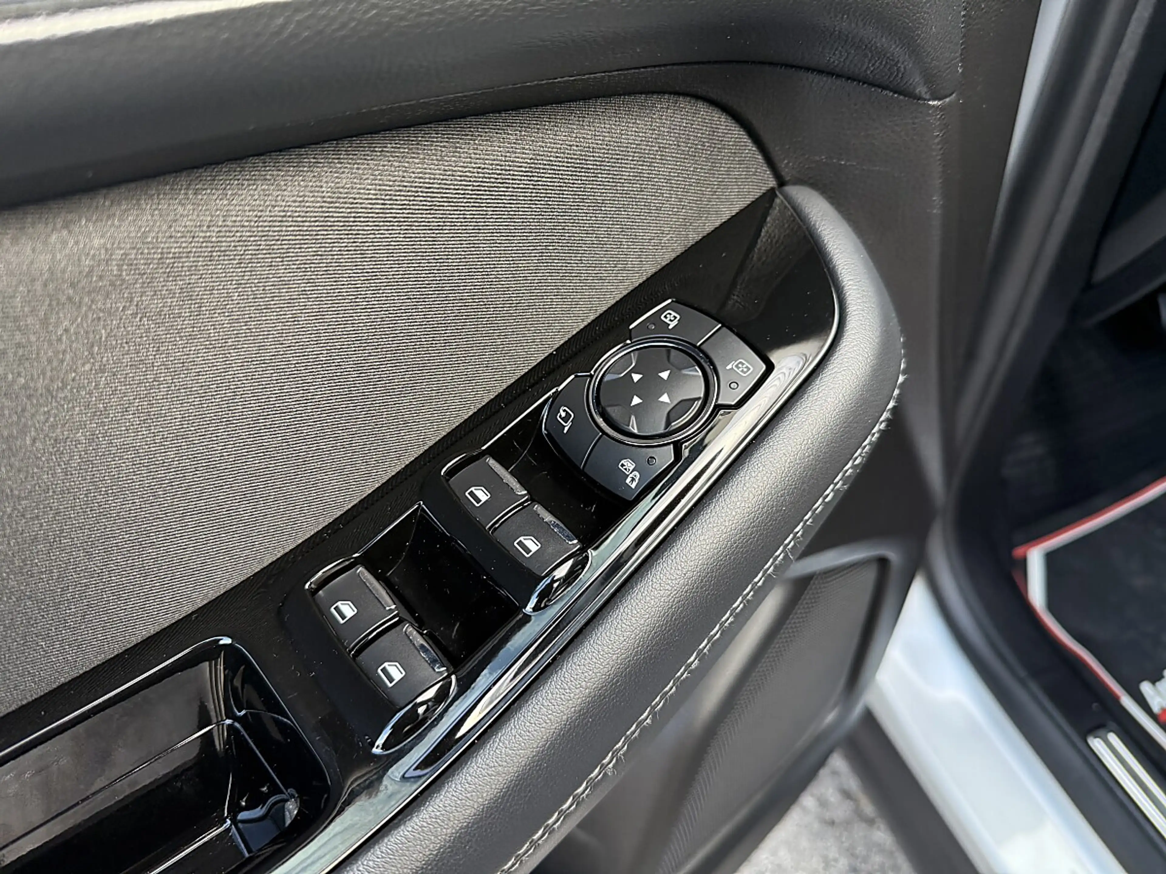 Ford Galaxy 2.0 EcoBlue Titanium Start/Stopp (EURO 6d) — photo 14