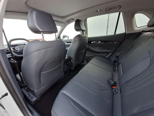 Geely E5 view 13