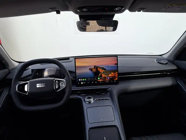 Geely E5 view 10