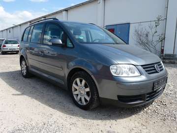 2.0 TDI Trendline 7 SITZE/AHK/TÜV08-27