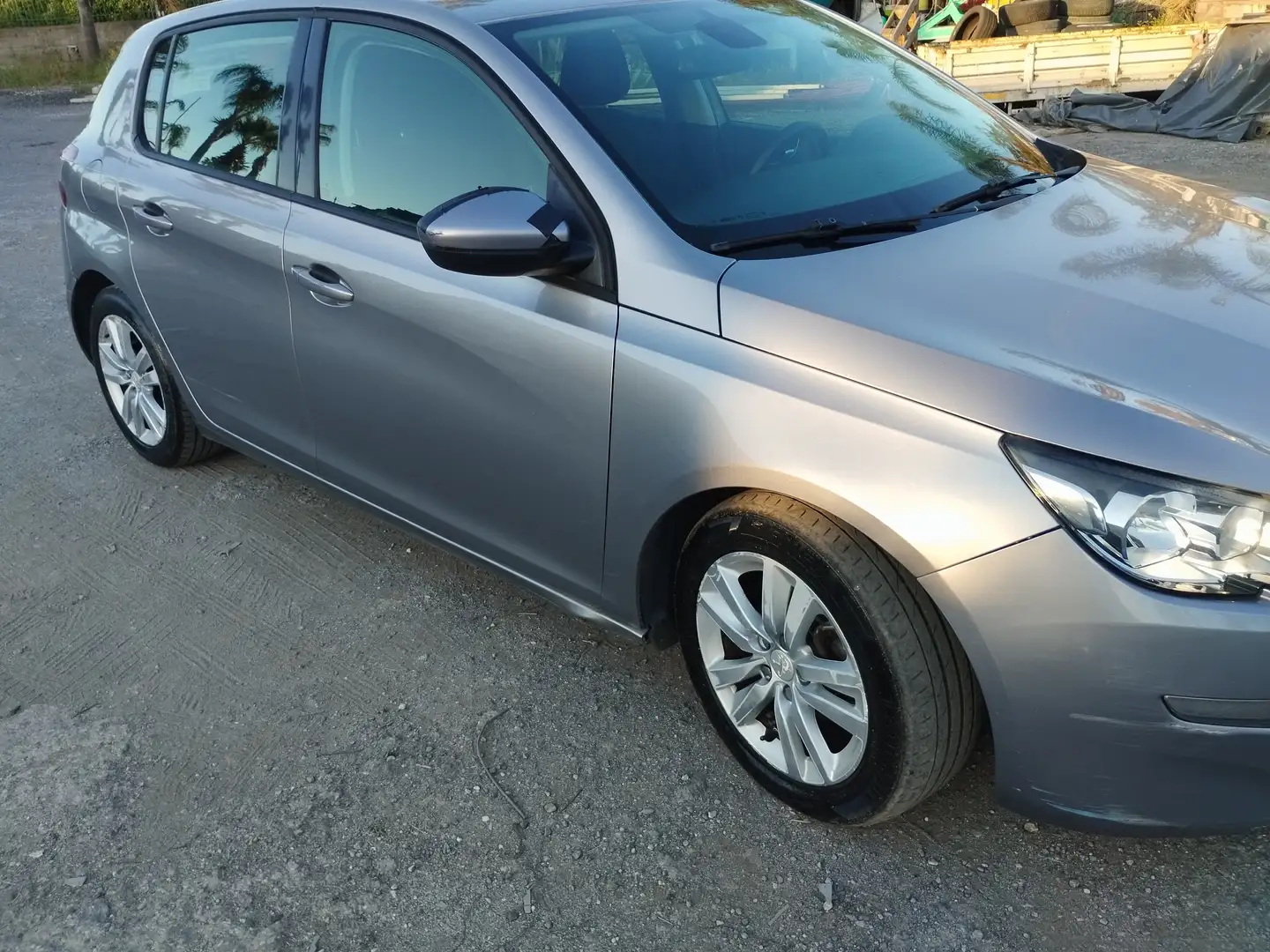 Peugeot 308 308 II 2013 5p 1.6 hdi 8v Active 92cv fap Grigio - 2
