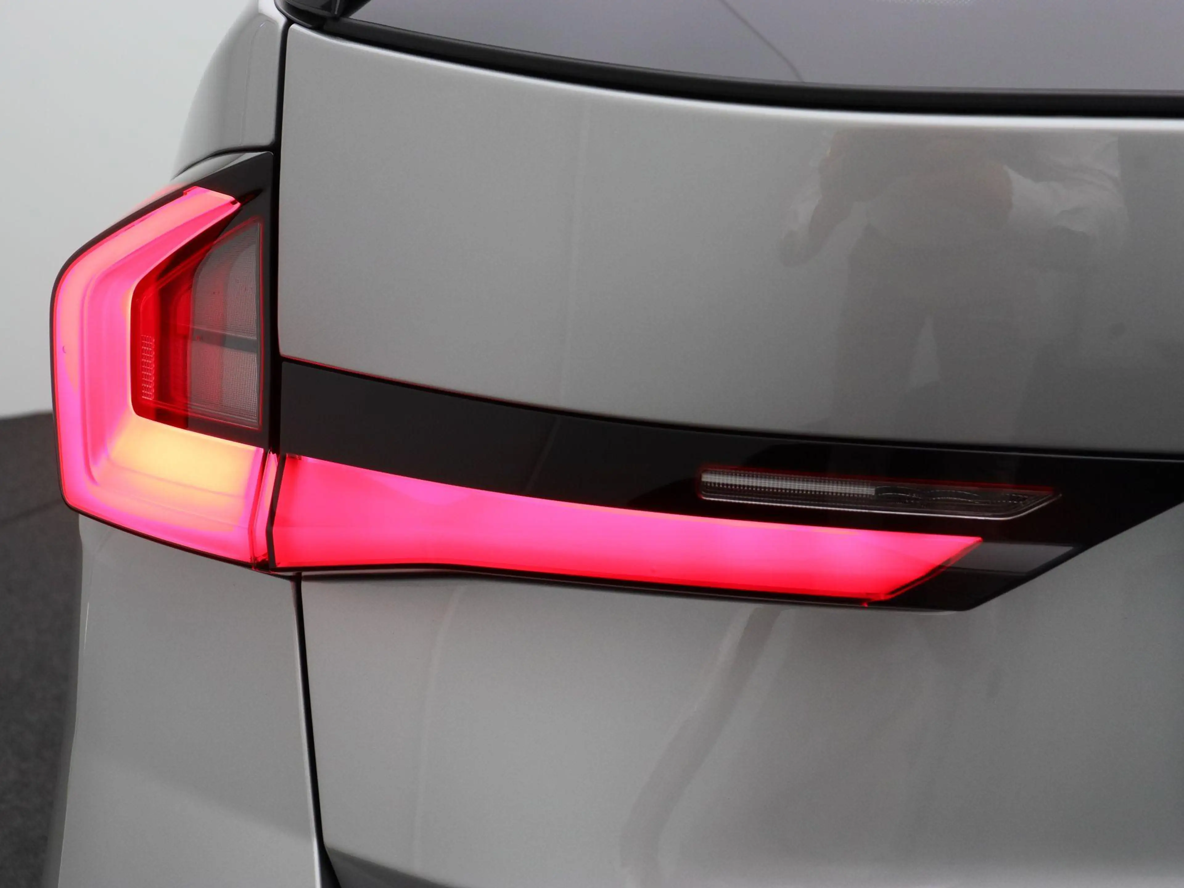 BMW iX1 eDrive20 M Sportpakket | Premium Pack | Travel Pac — photo 9