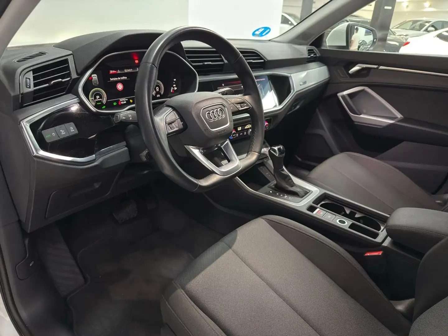 Audi Q3 45 TFSIe Advanced S-tronic Blanco - 1
