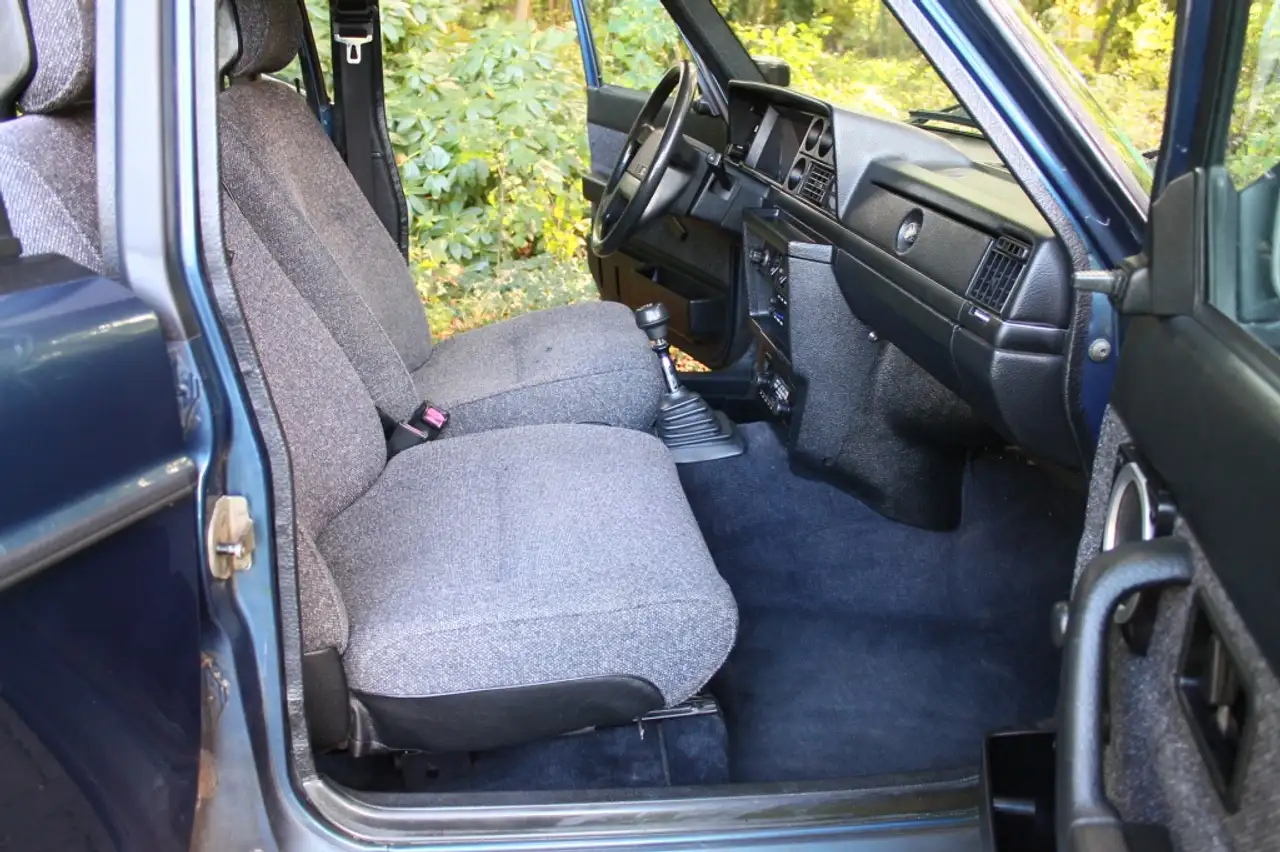 Volvo 240 2.0i Polar Prima onderhouden, 7-Persoons, foto 11