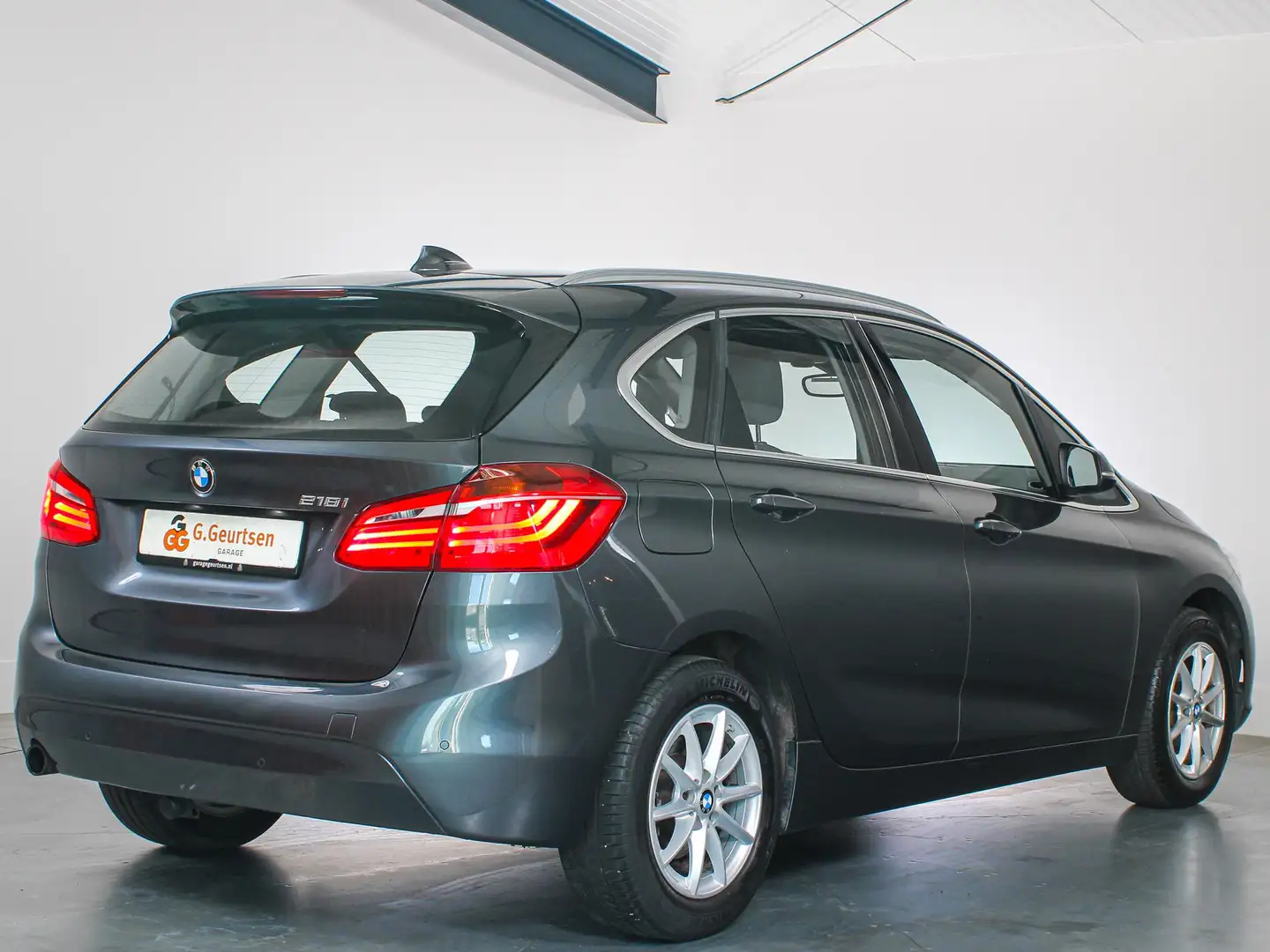 BMW 218 2-serie Active Tourer 218i High Executive Stoelver Grijs - 2