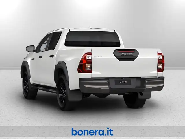 Toyota Hilux view 3