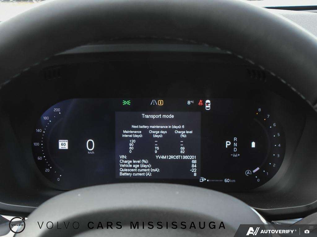 2026 Volvo XC60 B5 AWD Plus Dark Theme thumb 15