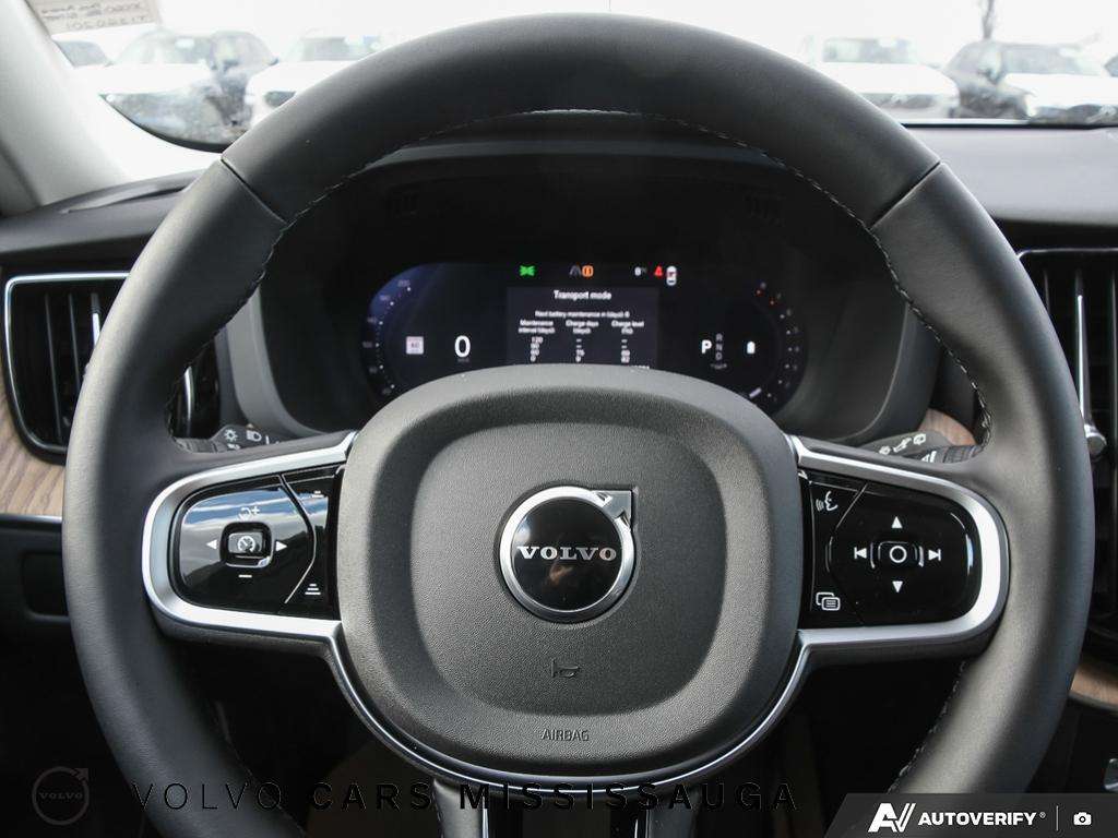 2026 Volvo XC60 B5 AWD Plus Dark Theme thumb 14